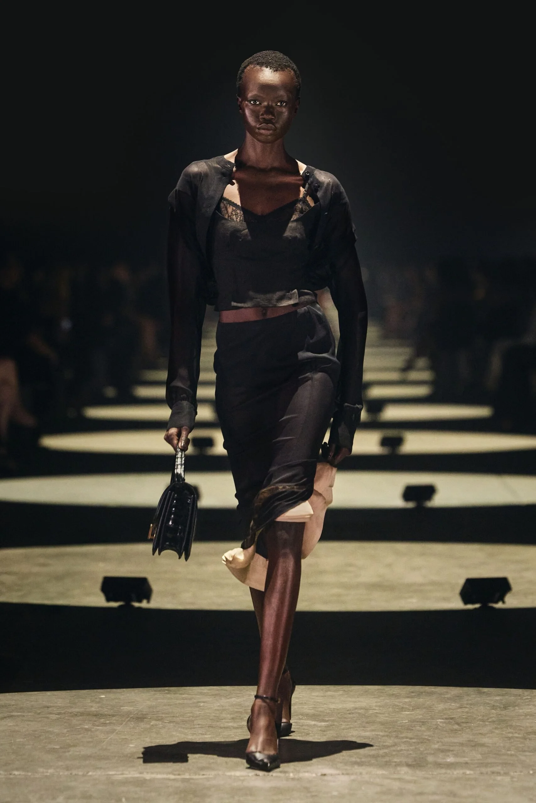 khaite-spring-2027-ready-to-wear-look-34-scaled.jpg
