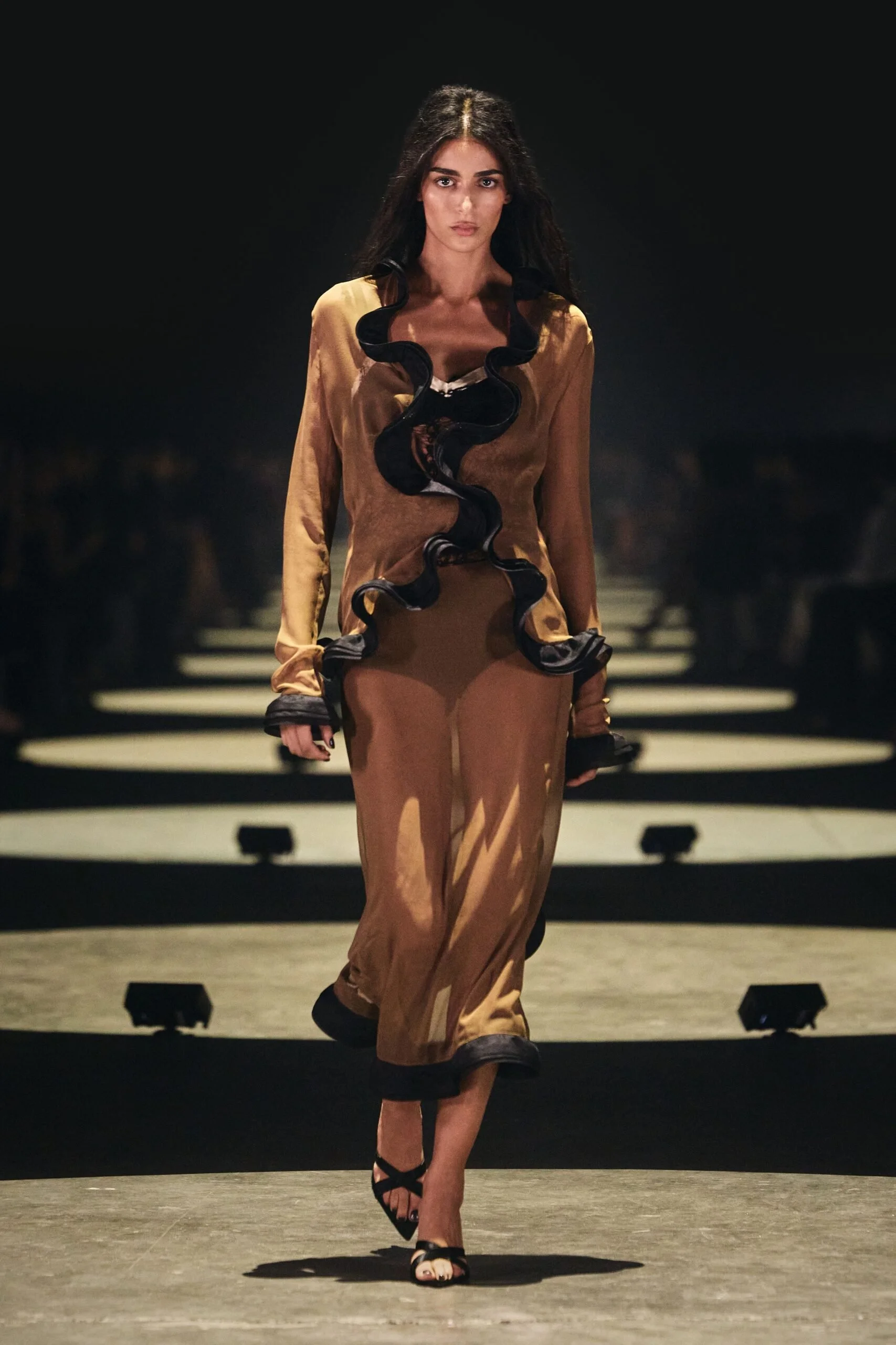 khaite-spring-2027-ready-to-wear-look-37-scaled.jpg