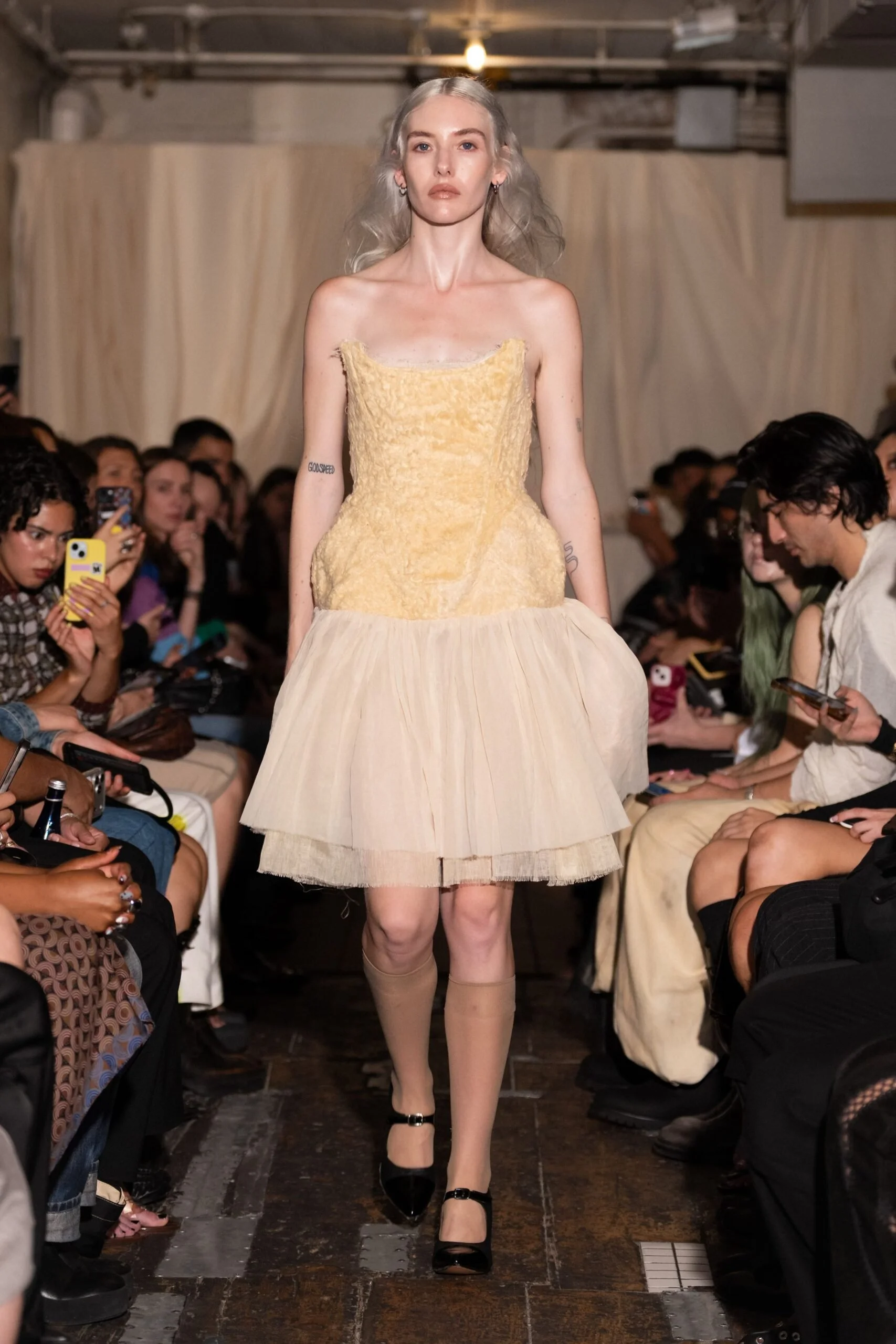 zoe-gustavia-anna-whalen-spring-2027-ready-to-wear-look-07-scaled.jpg