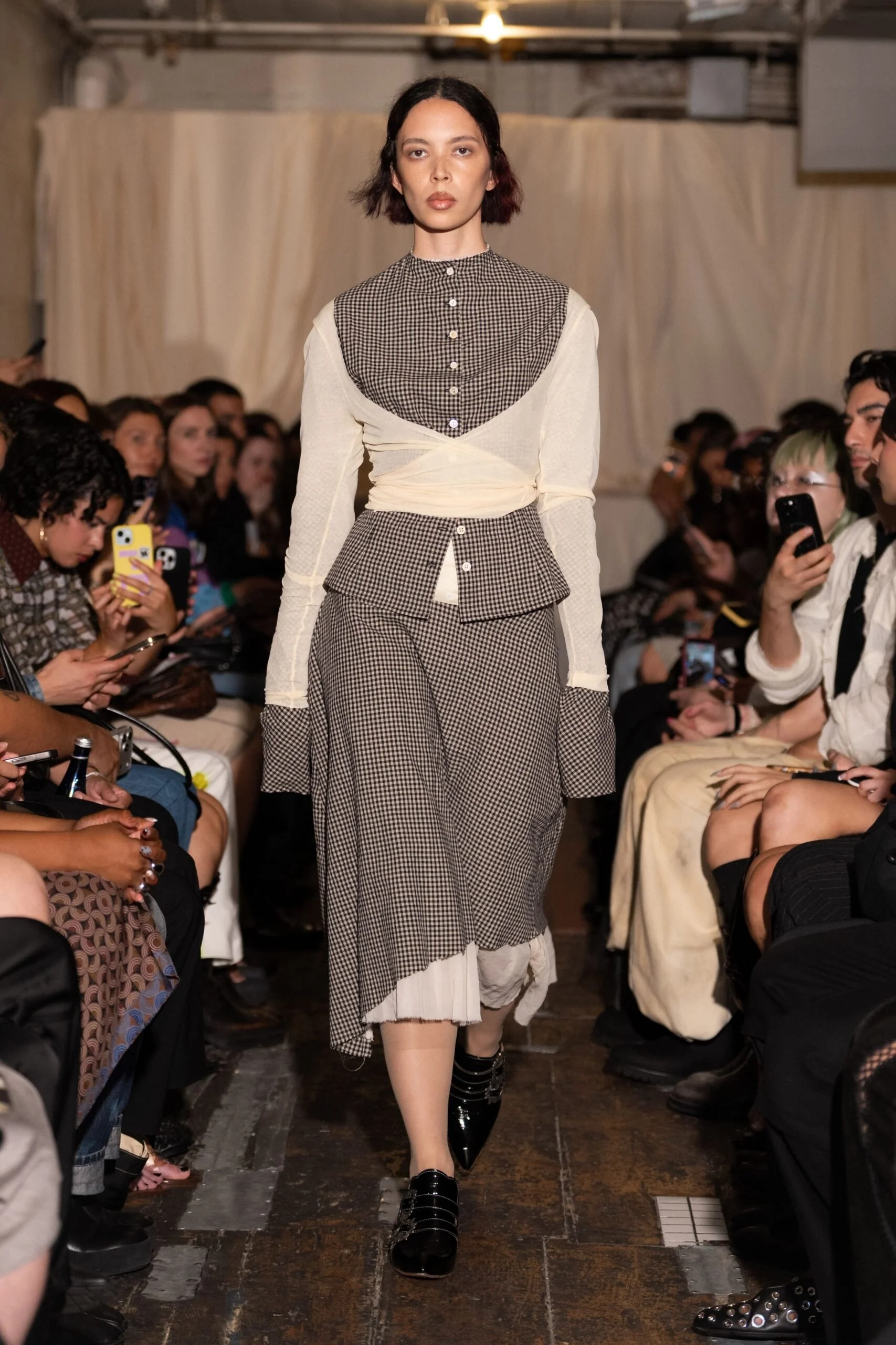 zoe-gustavia-anna-whalen-spring-2027-ready-to-wear-look-09-scaled.jpg
