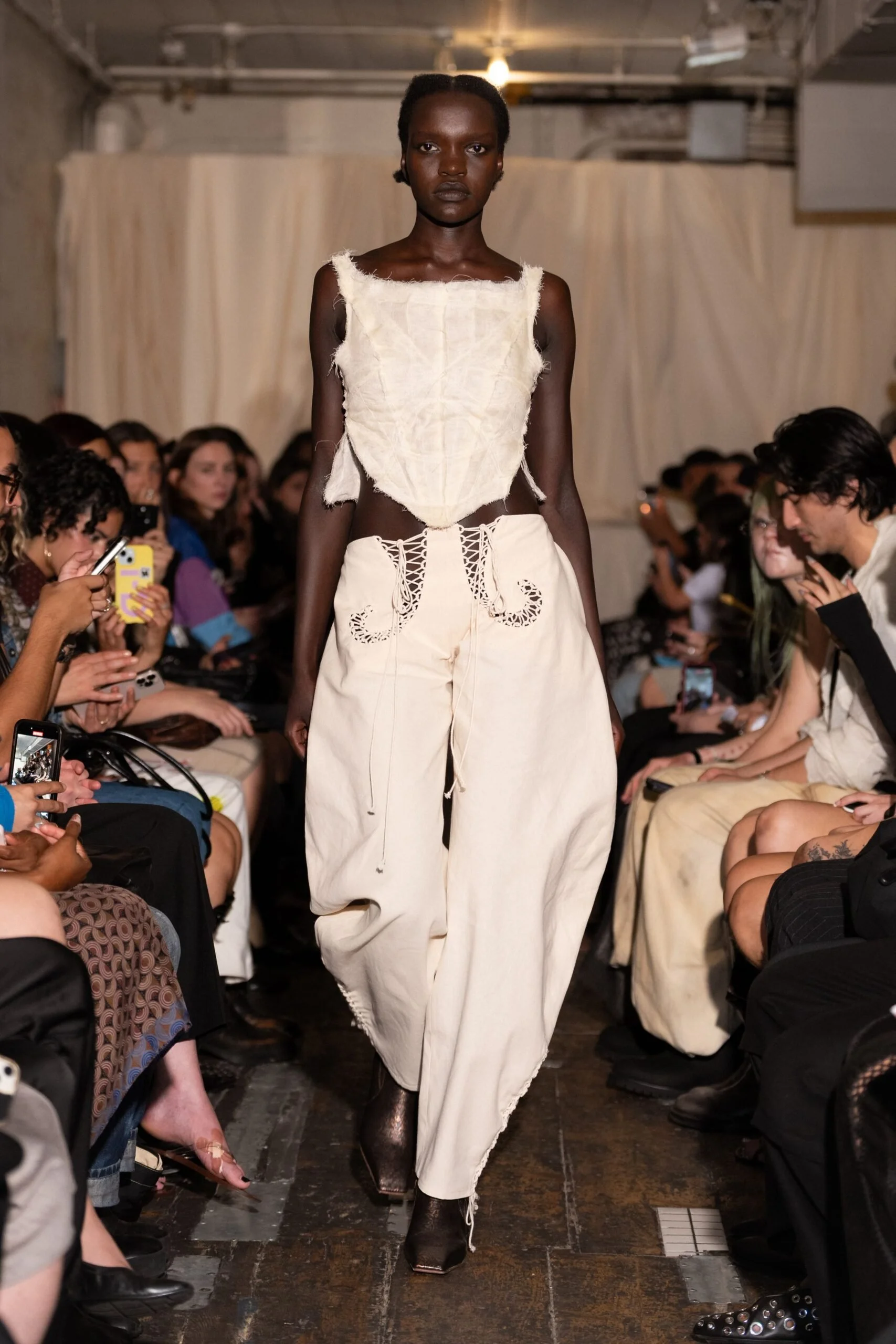 zoe-gustavia-anna-whalen-spring-2027-ready-to-wear-look-19-scaled.jpg