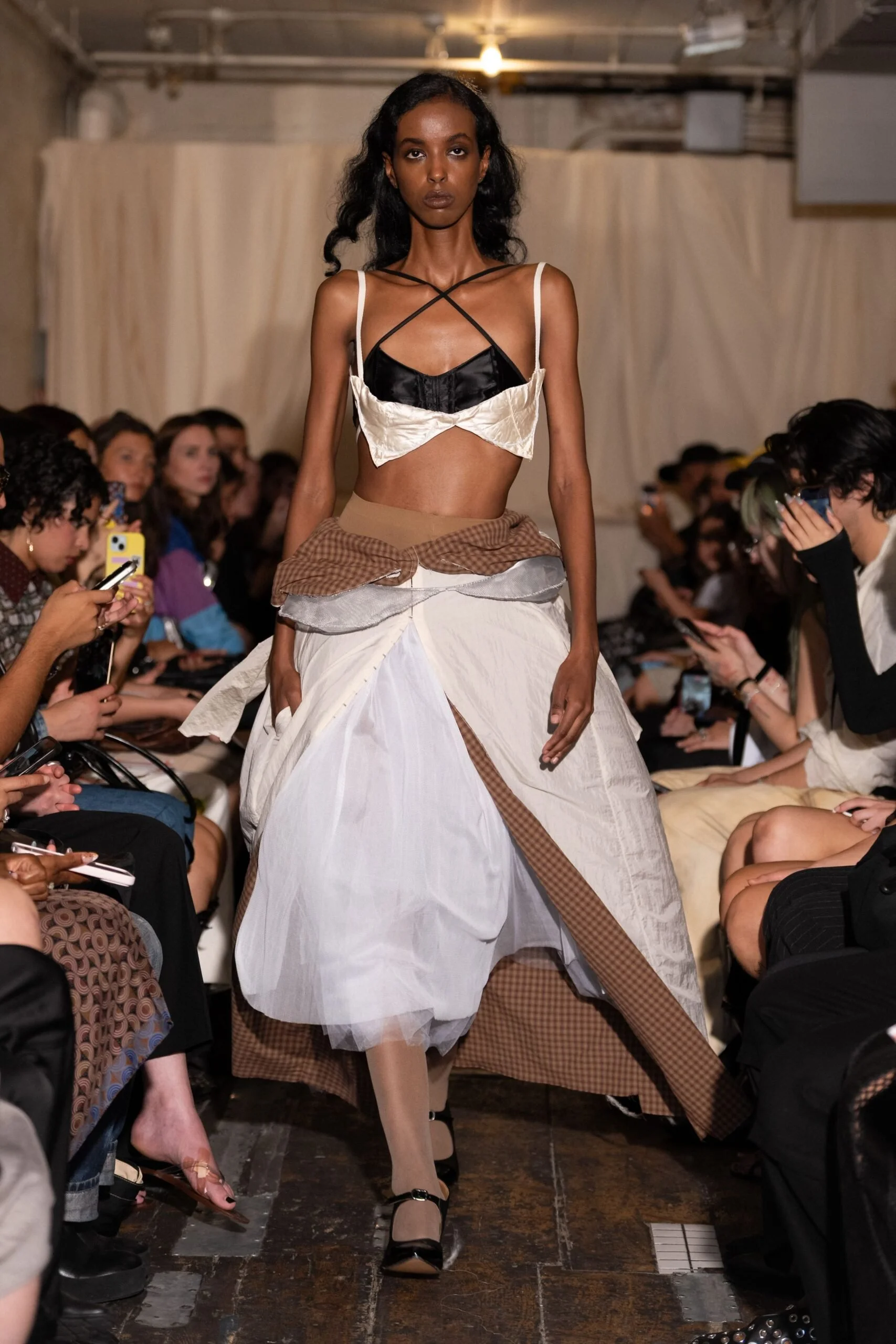 zoe-gustavia-anna-whalen-spring-2027-ready-to-wear-look-22-scaled.jpg