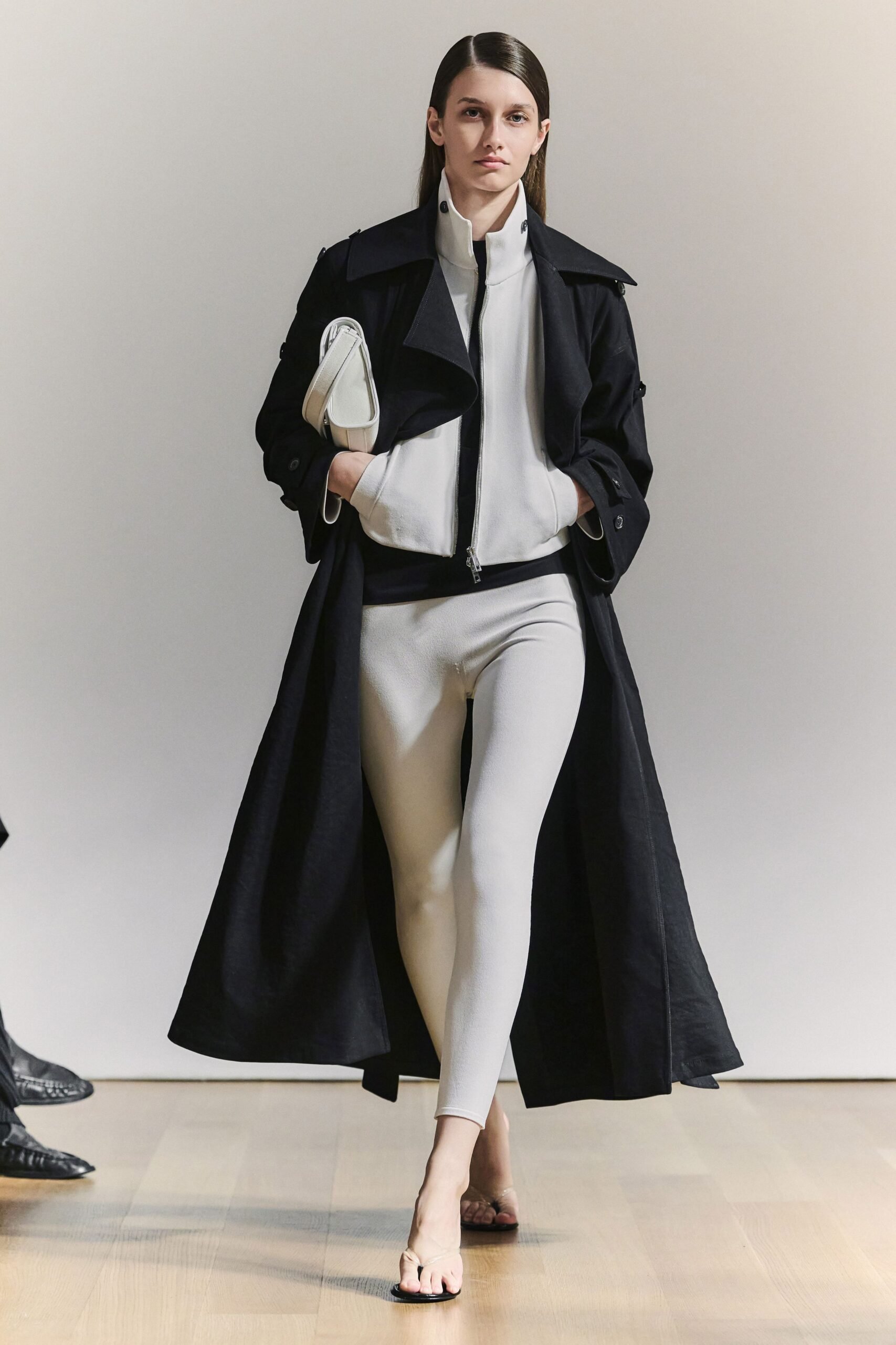 brandon-maxwell-spring-2027-ready-to-wear-look-01-scaled.jpg