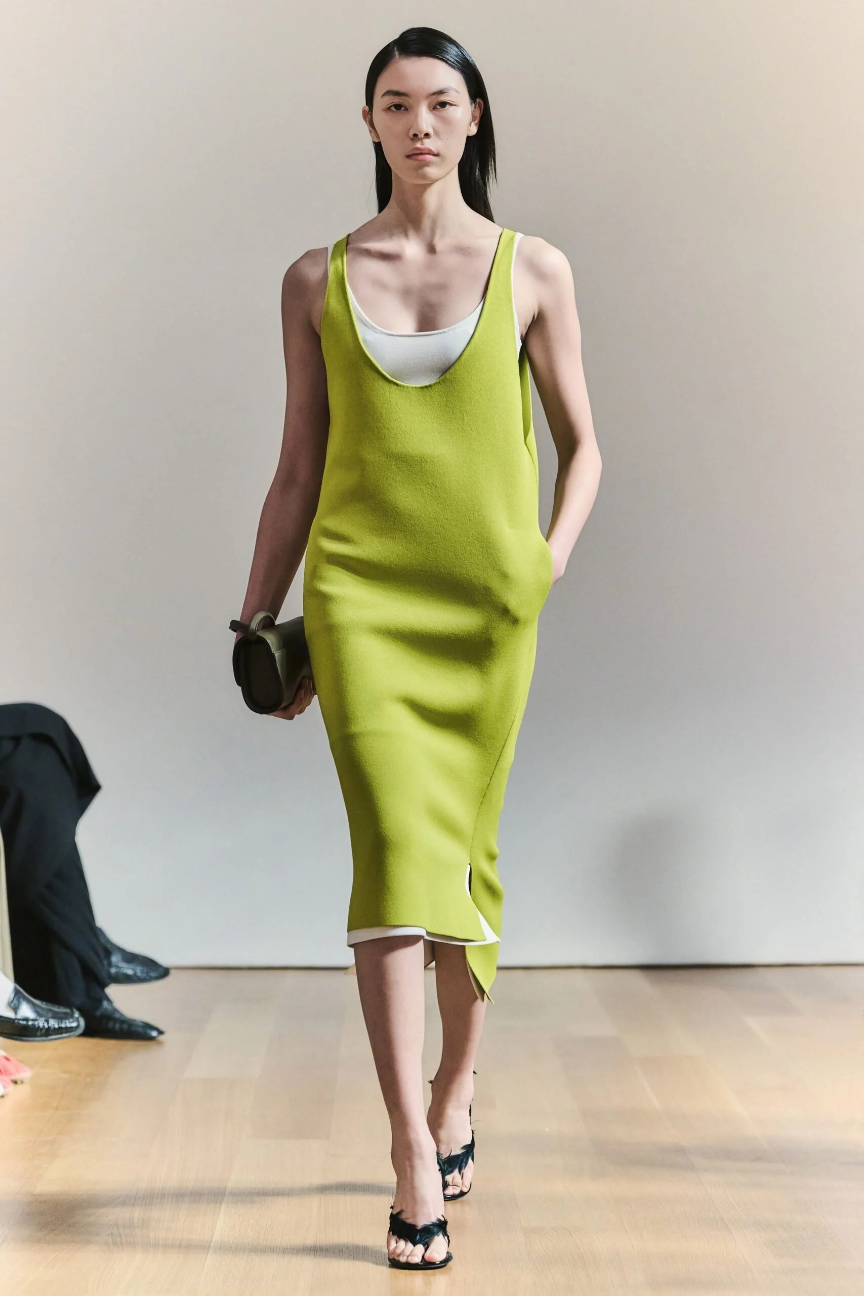 brandon-maxwell-spring-2027-ready-to-wear-look-16-scaled.jpg