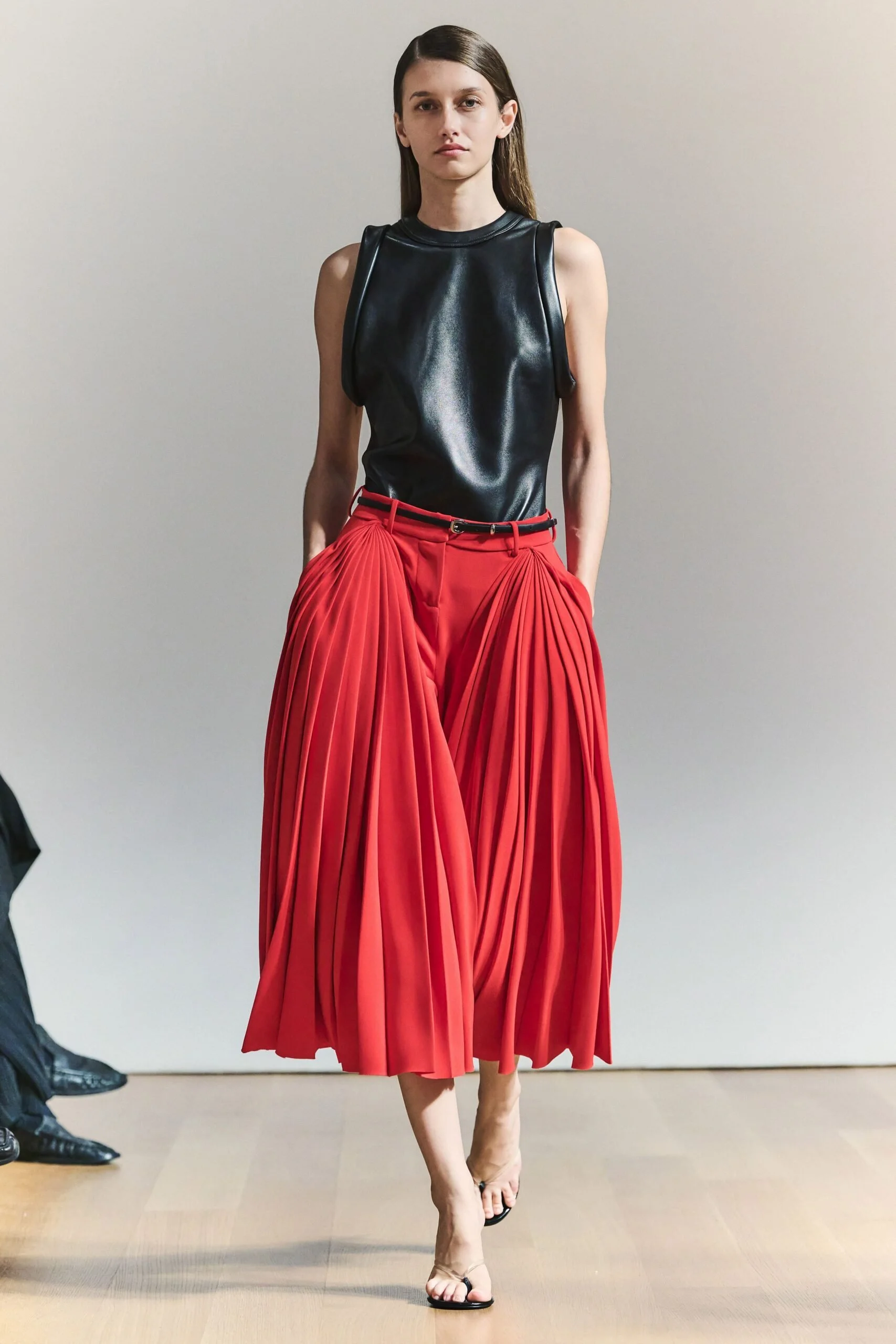 brandon-maxwell-spring-2027-ready-to-wear-look-25-scaled.jpg