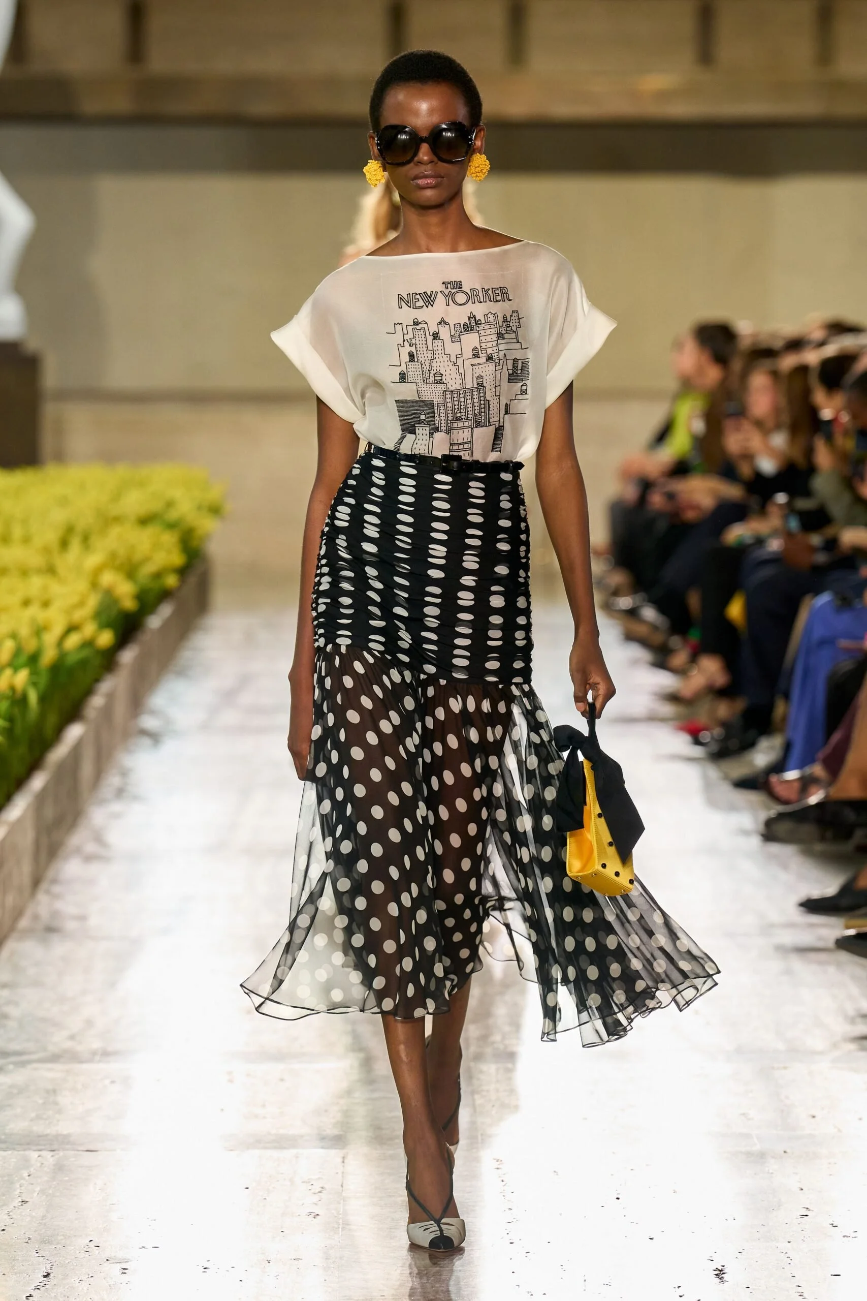 carolina-herrera-spring-2027-ready-to-wear-look-11-scaled.jpg