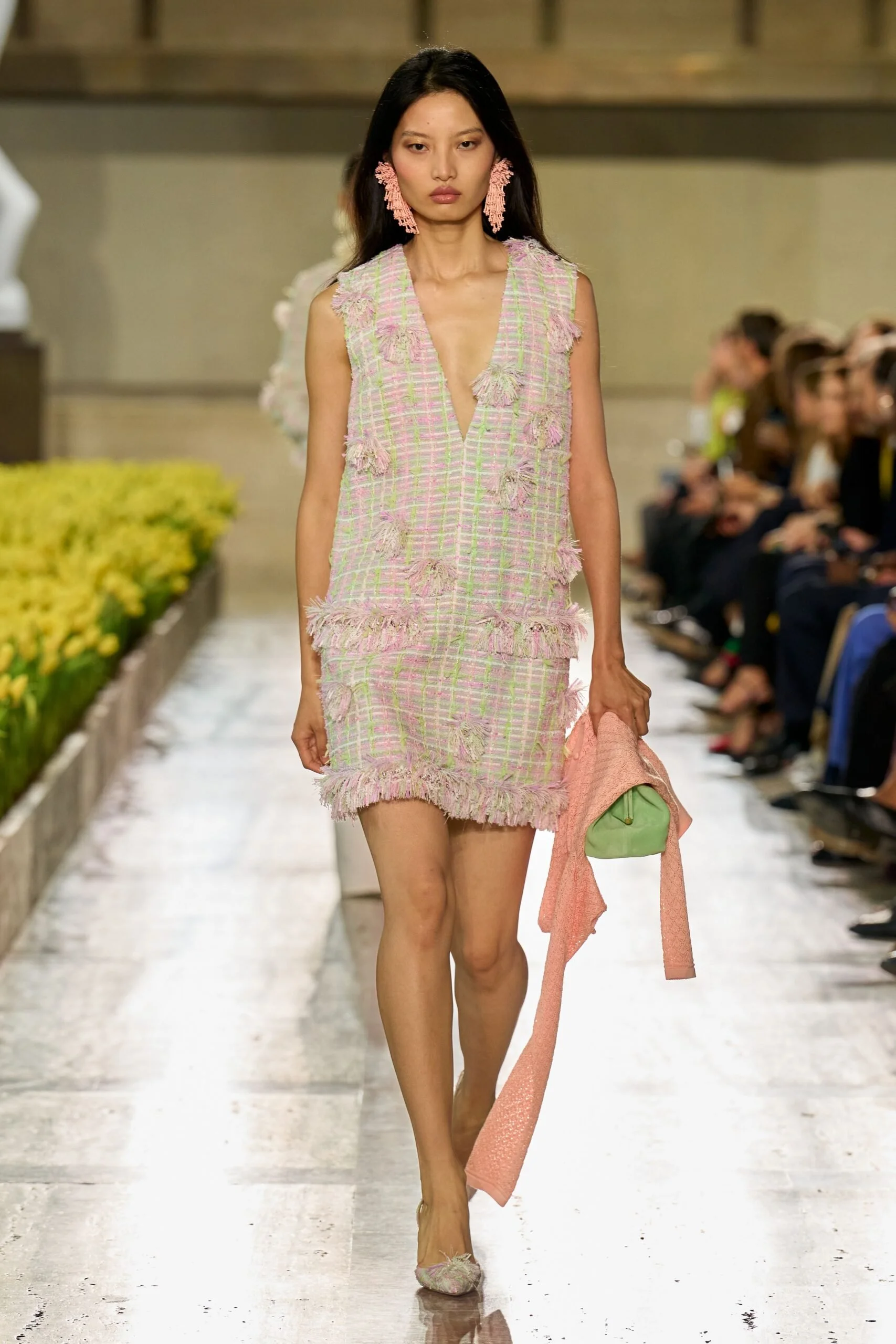 carolina-herrera-spring-2027-ready-to-wear-look-35-scaled.jpg