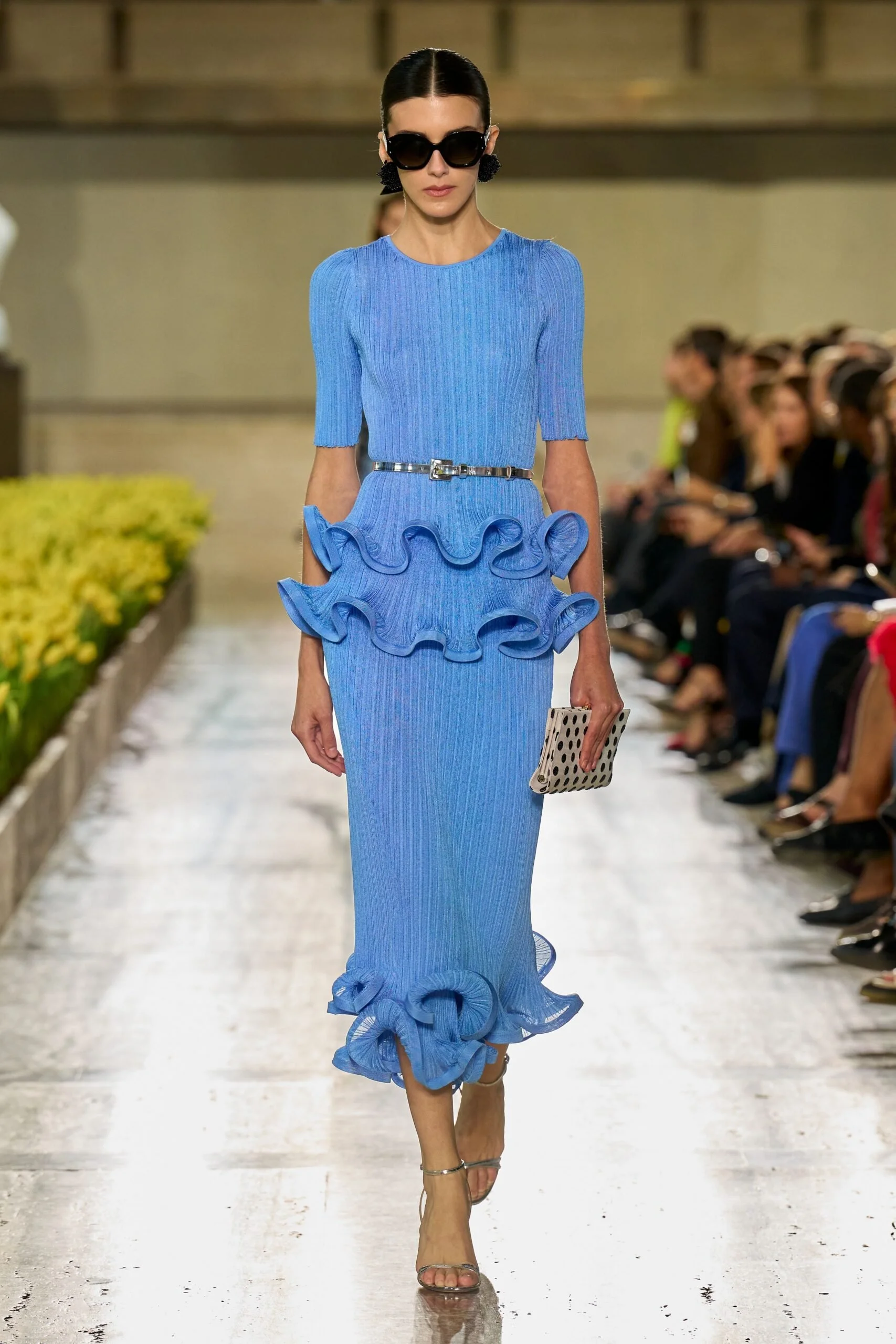 carolina-herrera-spring-2027-ready-to-wear-look-43-scaled.jpg