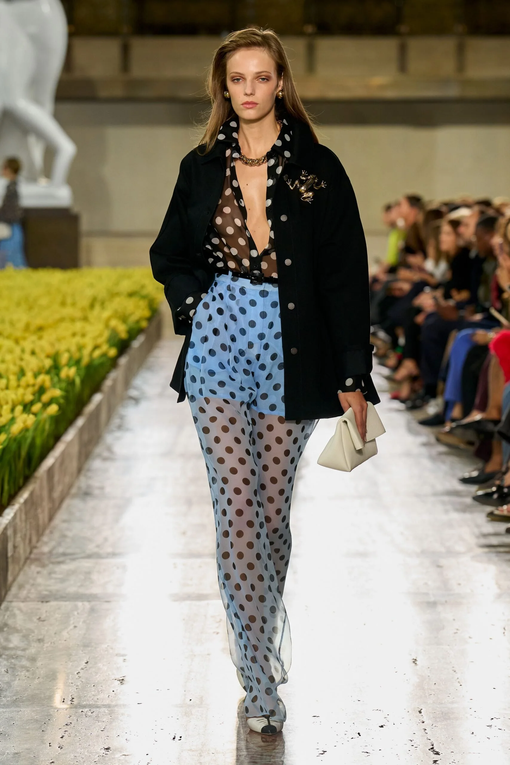 carolina-herrera-spring-2027-ready-to-wear-look-45-scaled.jpg