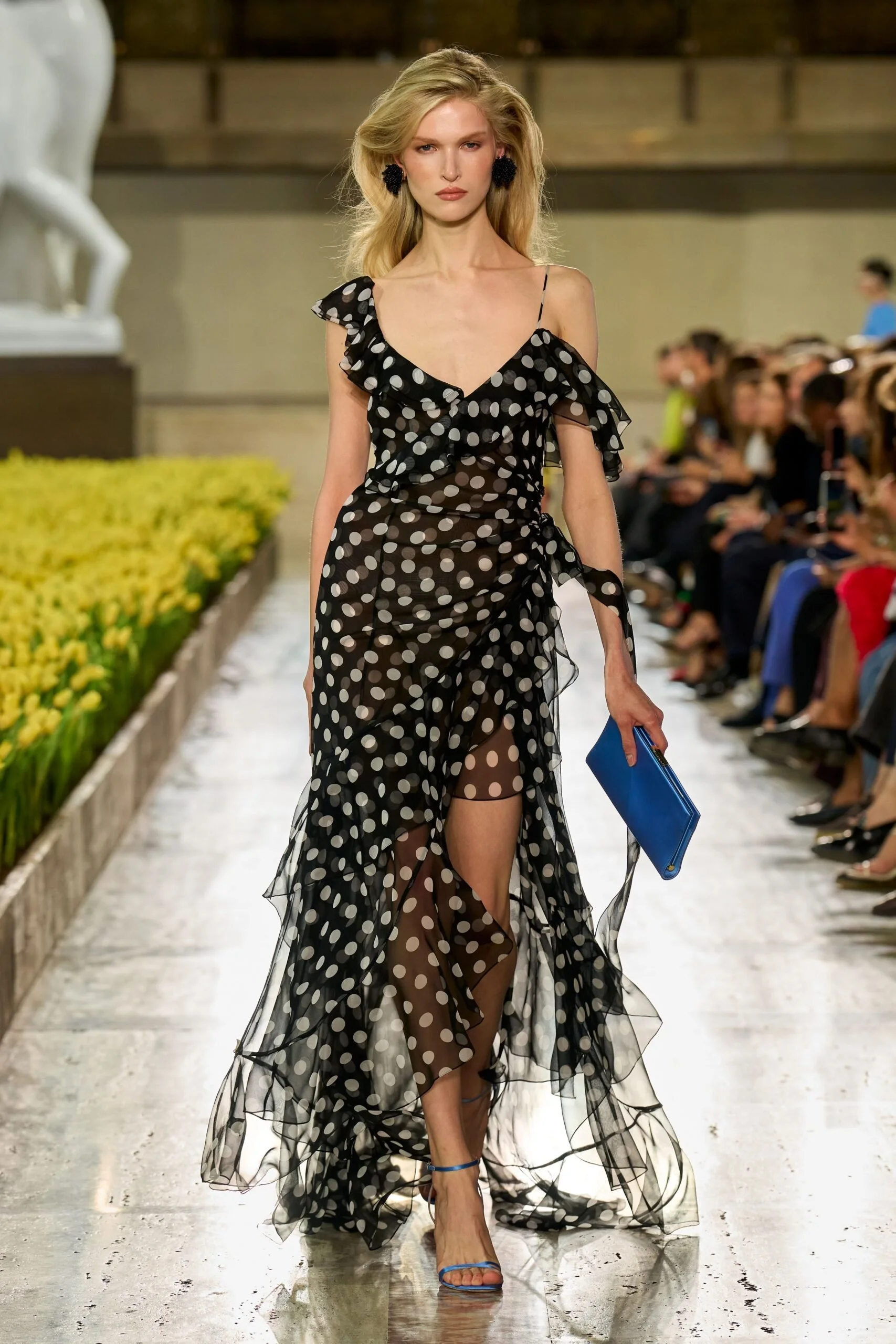 carolina-herrera-spring-2027-ready-to-wear-look-46-scaled.jpg