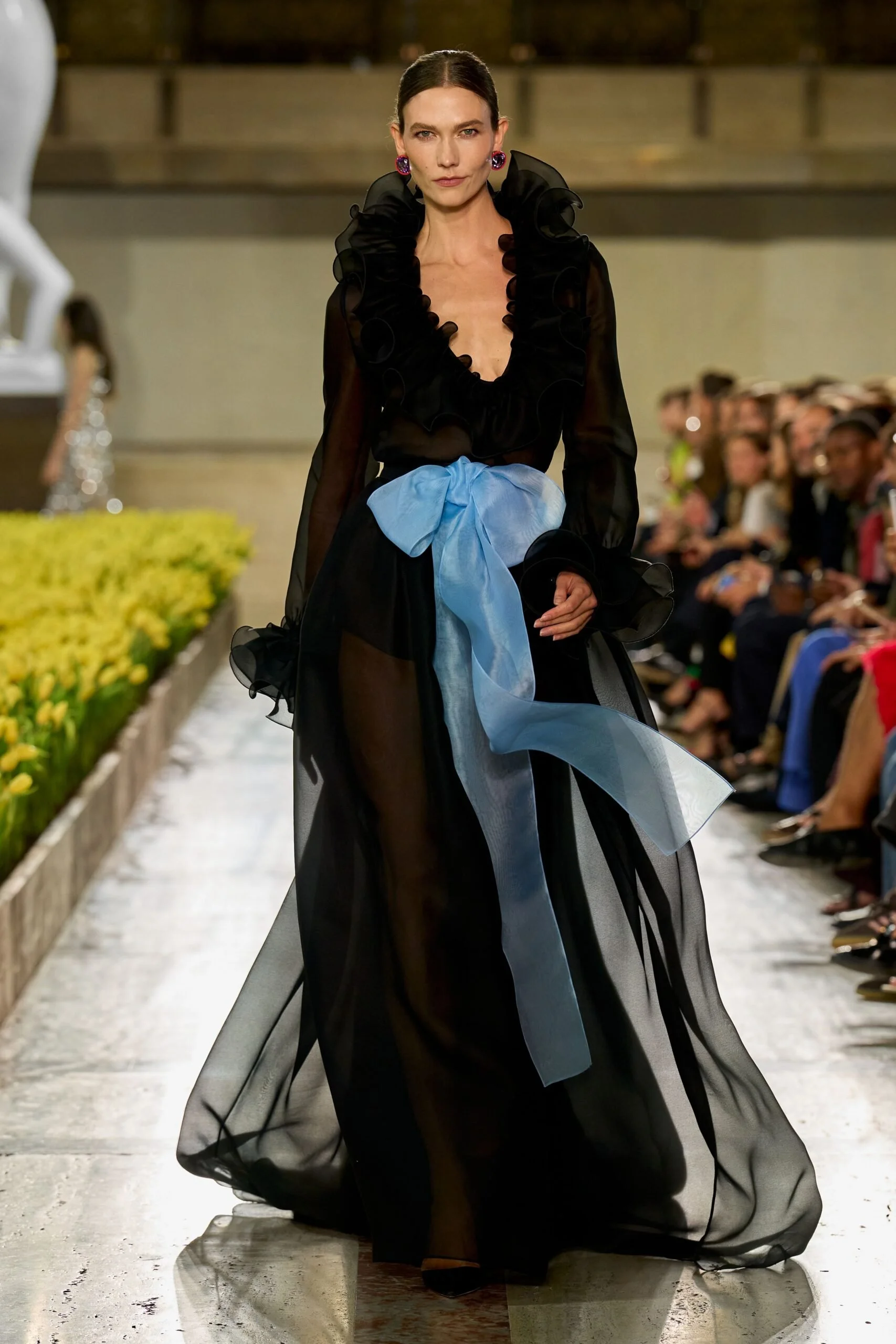 carolina-herrera-spring-2027-ready-to-wear-look-63-scaled.jpg