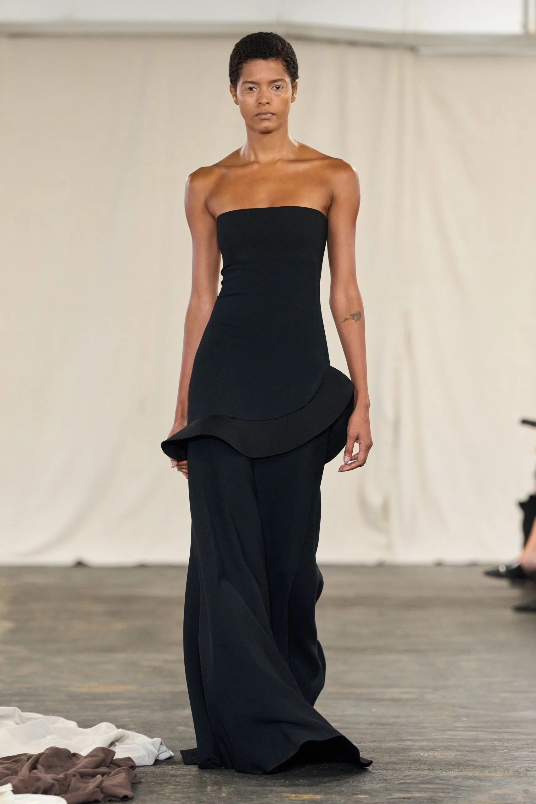 diotima-spring-2027-ready-to-wear-look-08-scaled.jpg
