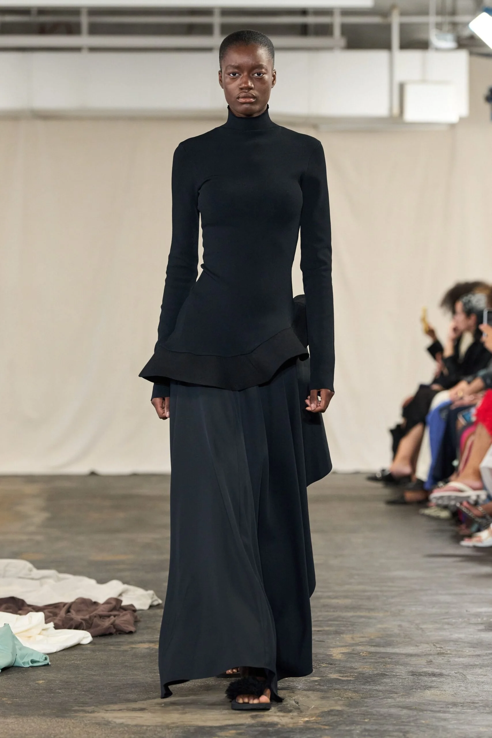 diotima-spring-2027-ready-to-wear-look-16-scaled.jpg