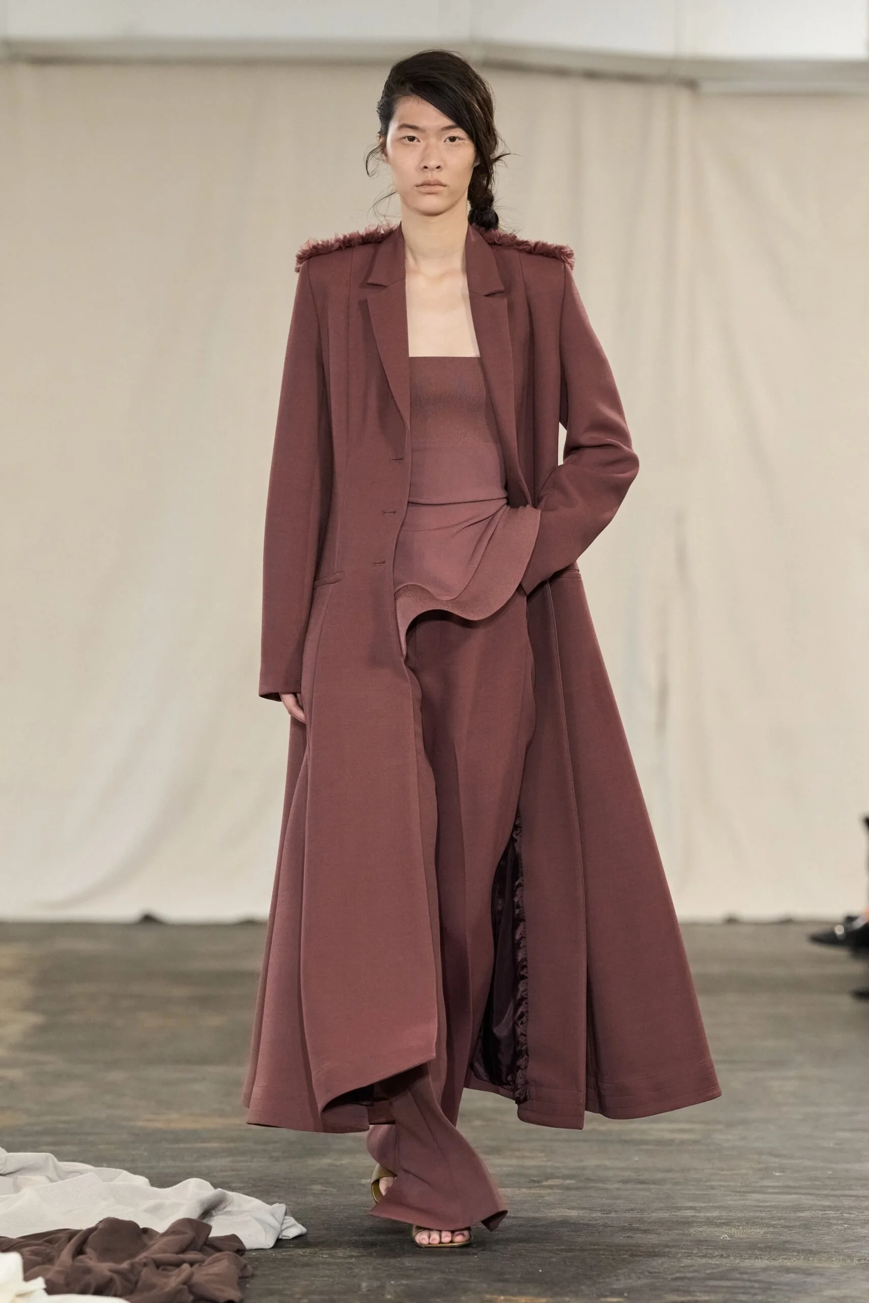 diotima-spring-2027-ready-to-wear-look-23-scaled.jpg