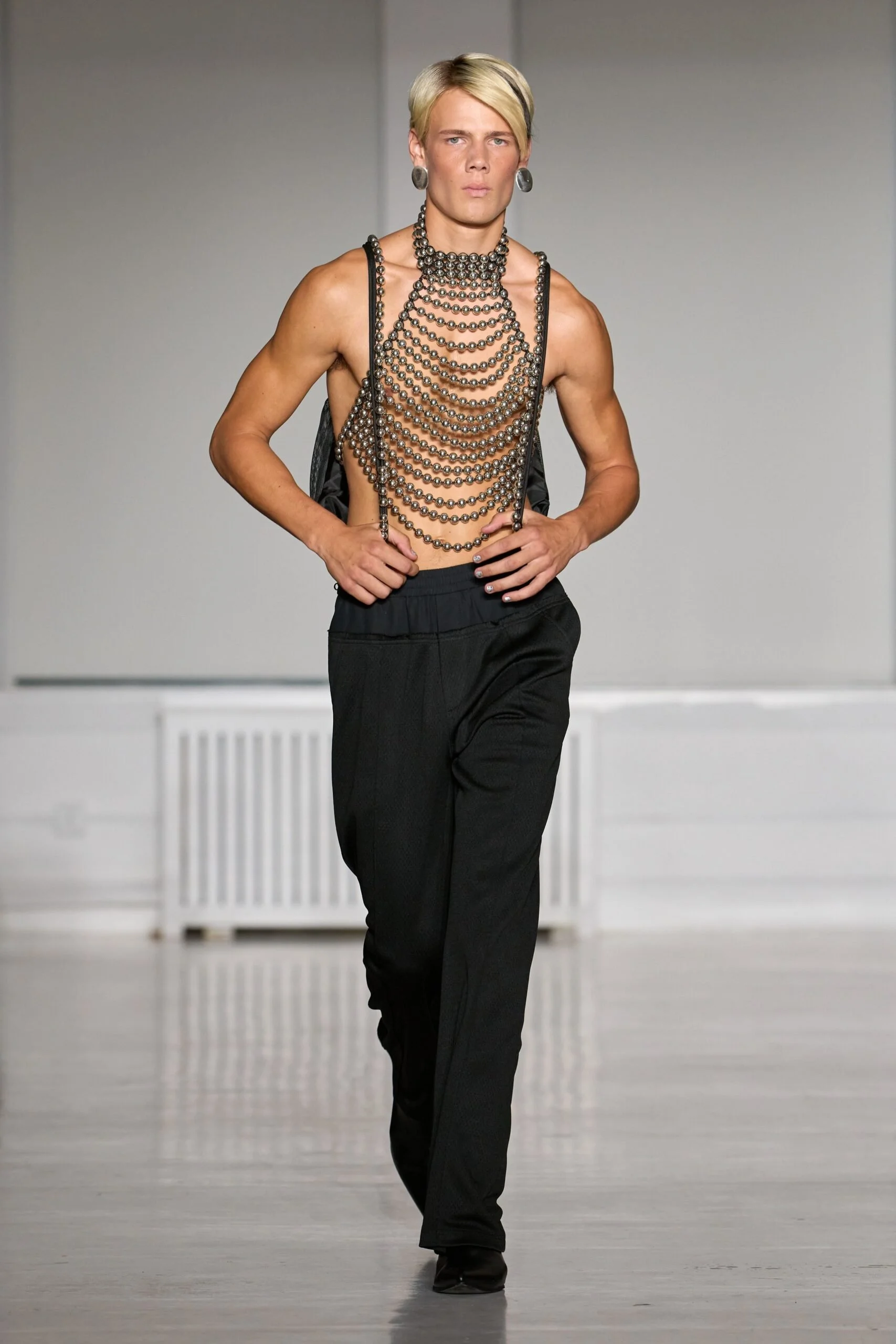 private-policy-spring-2027-ready-to-wear-look-02-scaled.jpg