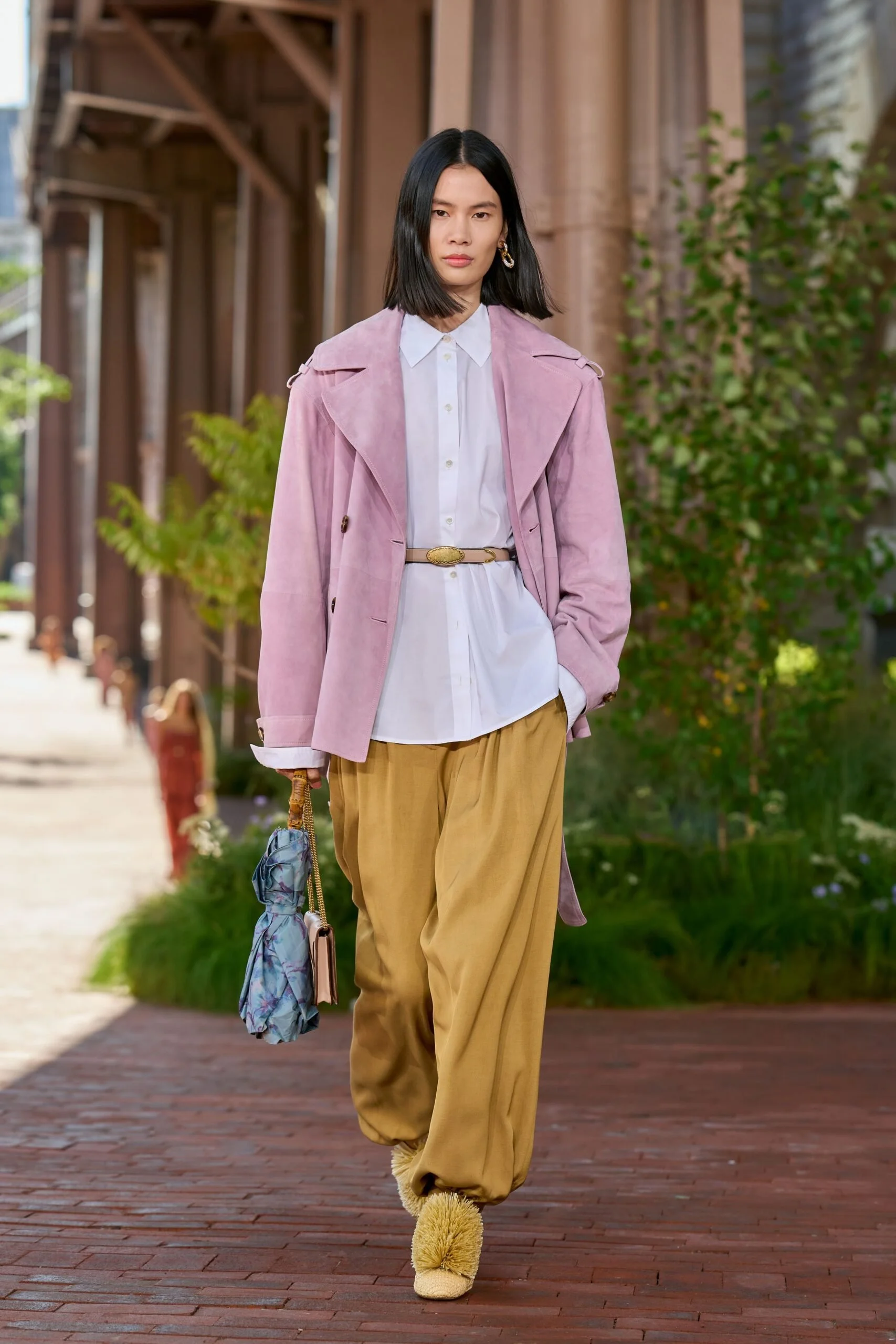 ulla-johnson-spring-2027-ready-to-wear-look-25-scaled.jpg