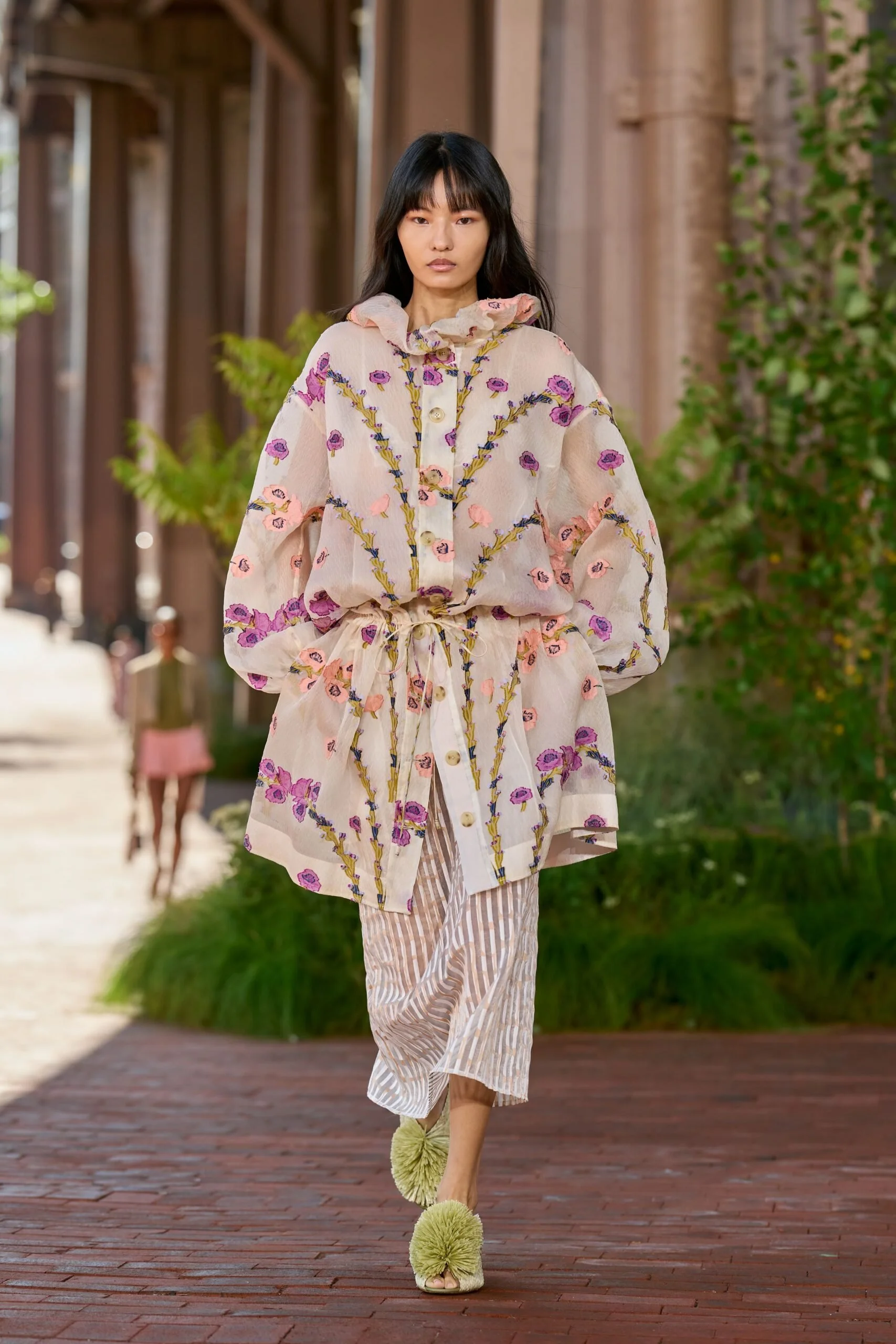 ulla-johnson-spring-2027-ready-to-wear-look-33-scaled.jpg