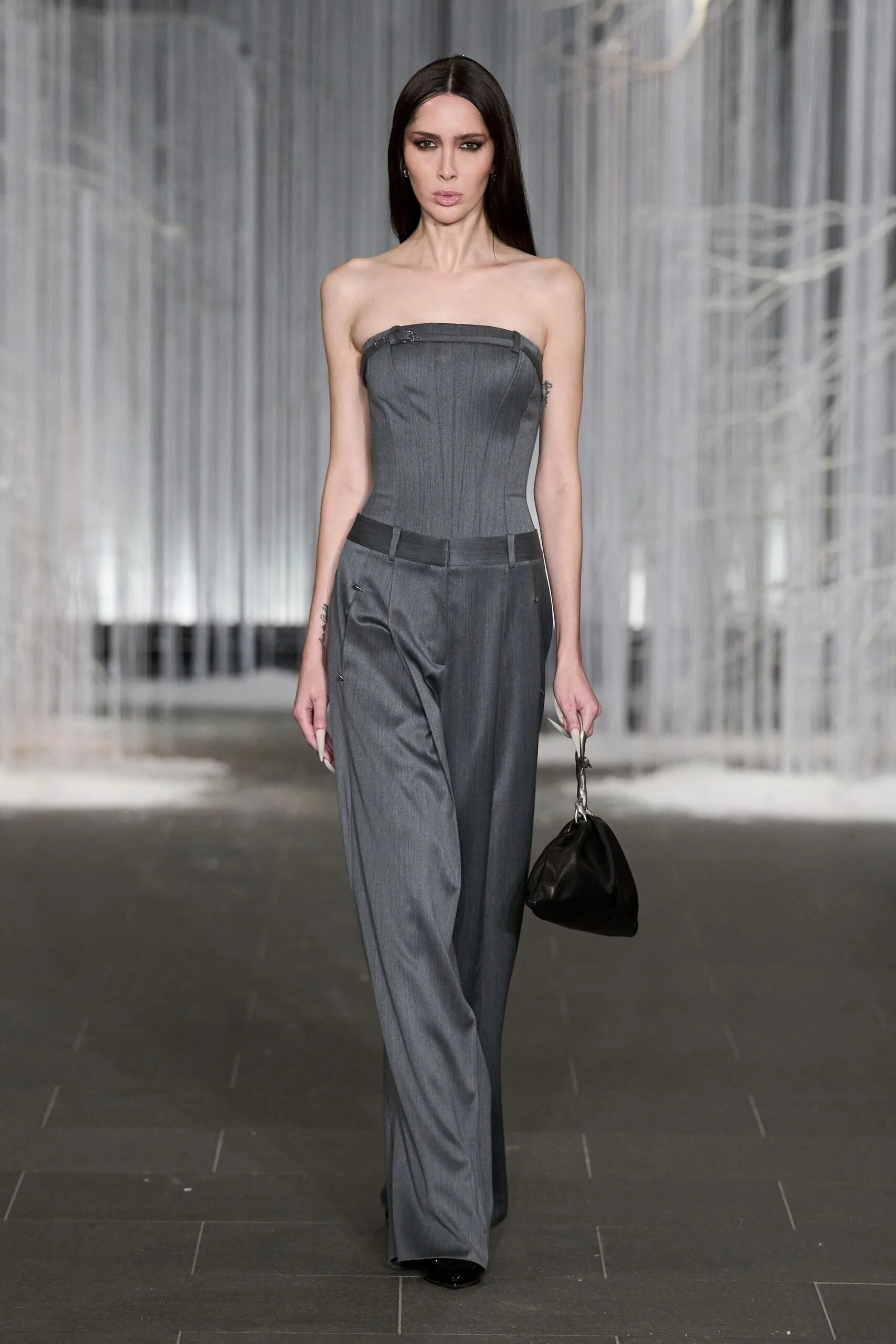 grace-ling-spring-2027-ready-to-wear-look-15-scaled.jpg