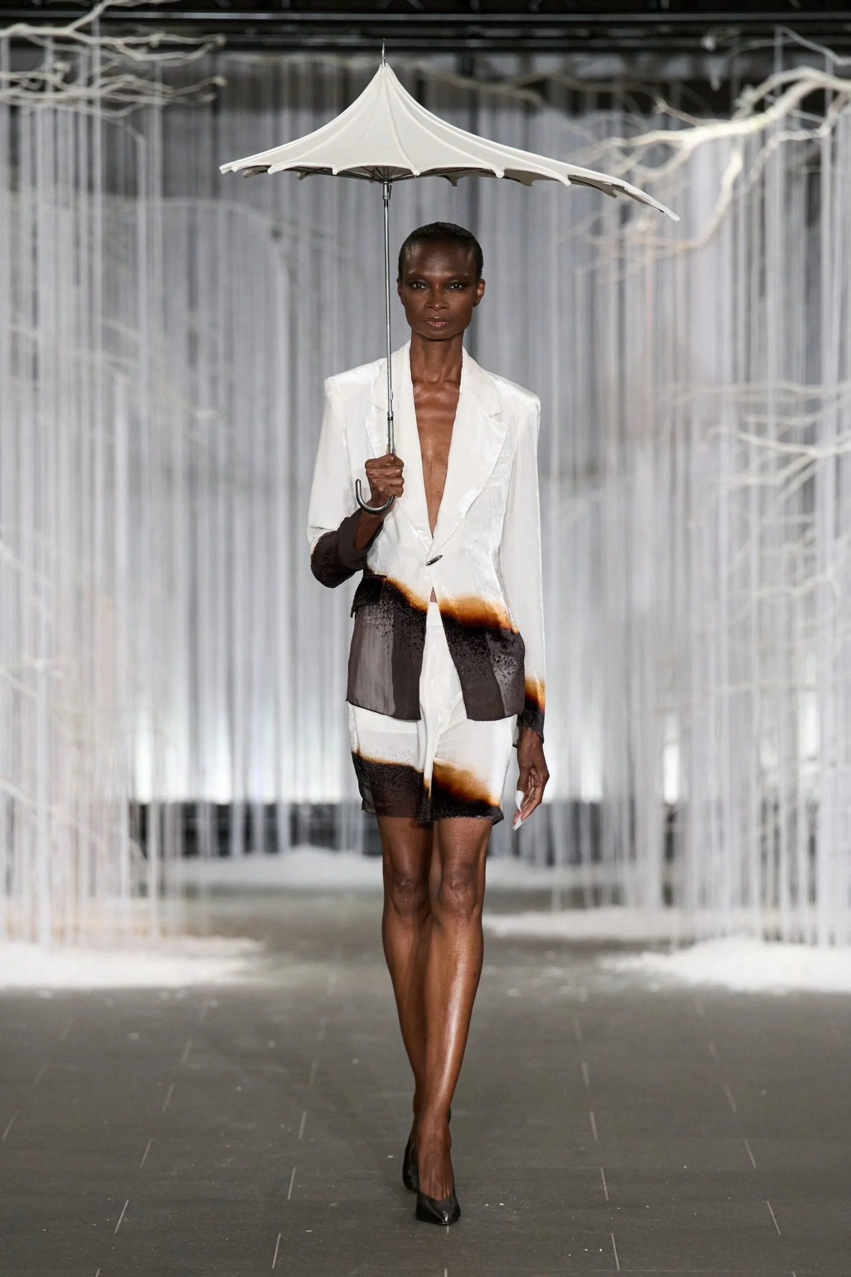 grace-ling-spring-2027-ready-to-wear-look-26-scaled.jpg