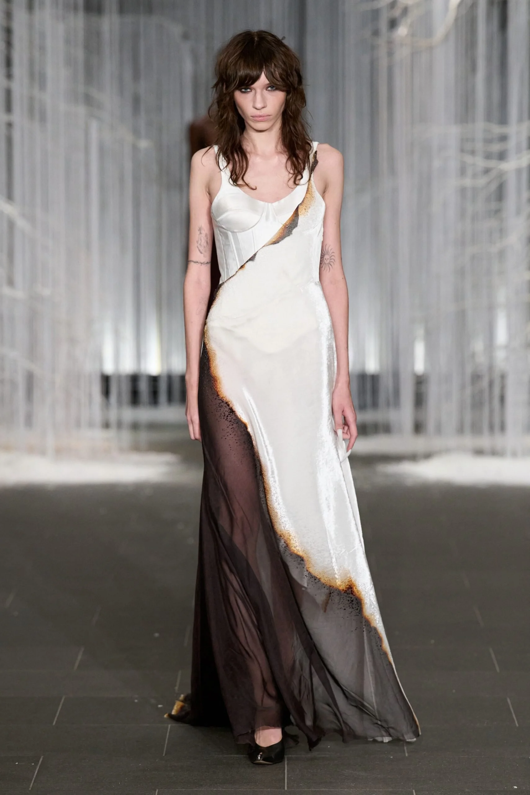 grace-ling-spring-2027-ready-to-wear-look-28-scaled.jpg