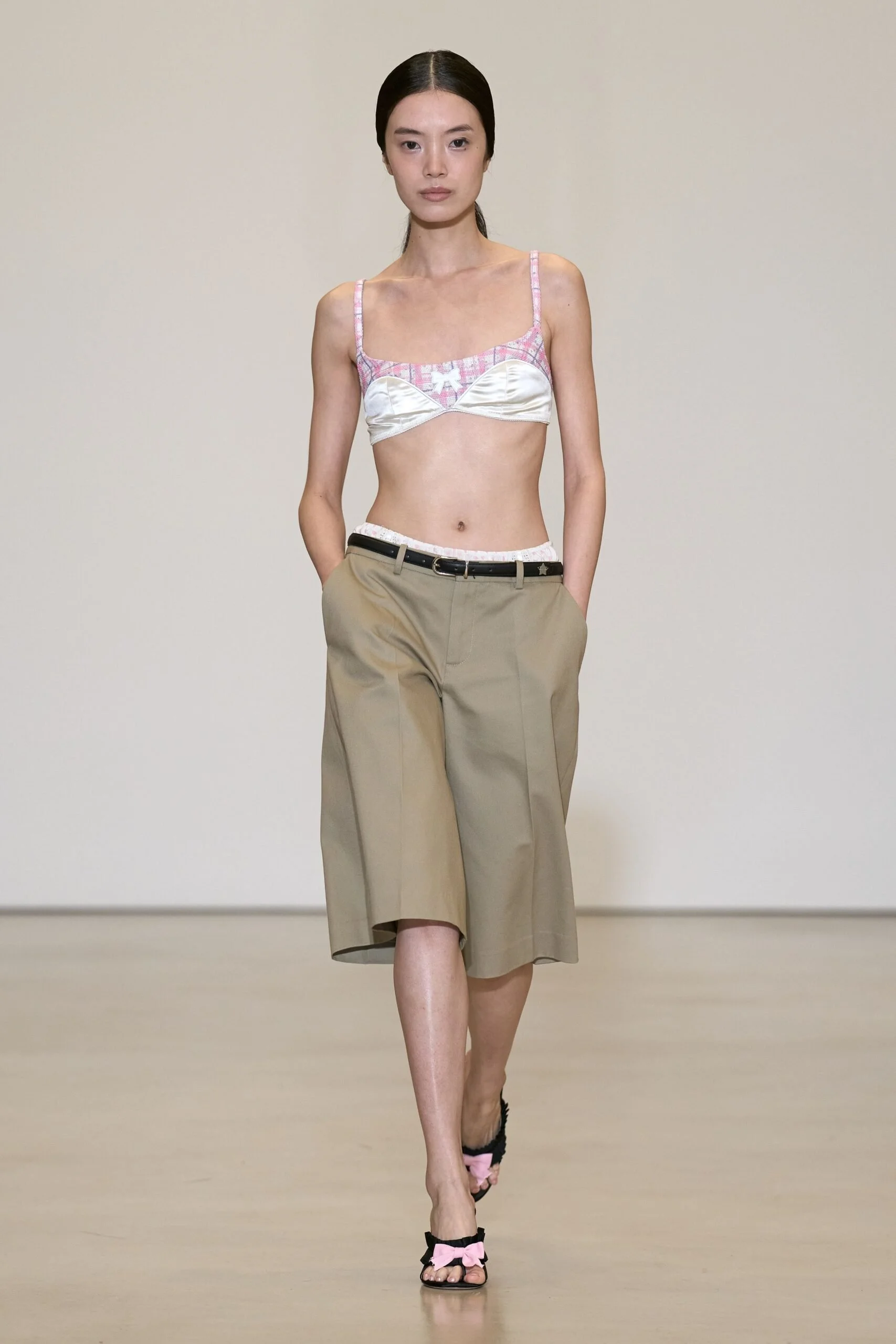 sandy-liang-spring-2027-ready-to-wear-look-03-scaled.jpg