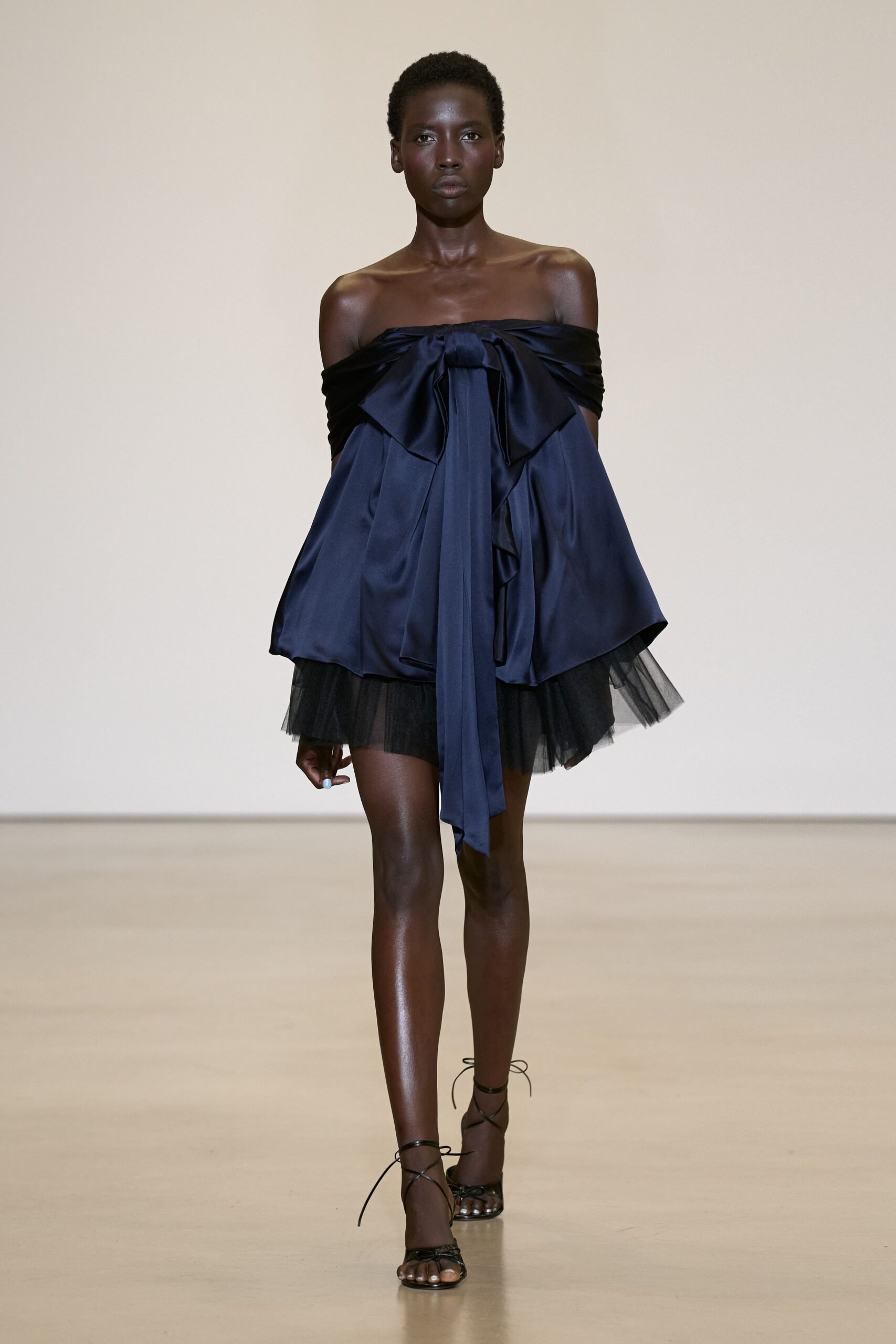 sandy-liang-spring-2027-ready-to-wear-look-13-scaled.jpg