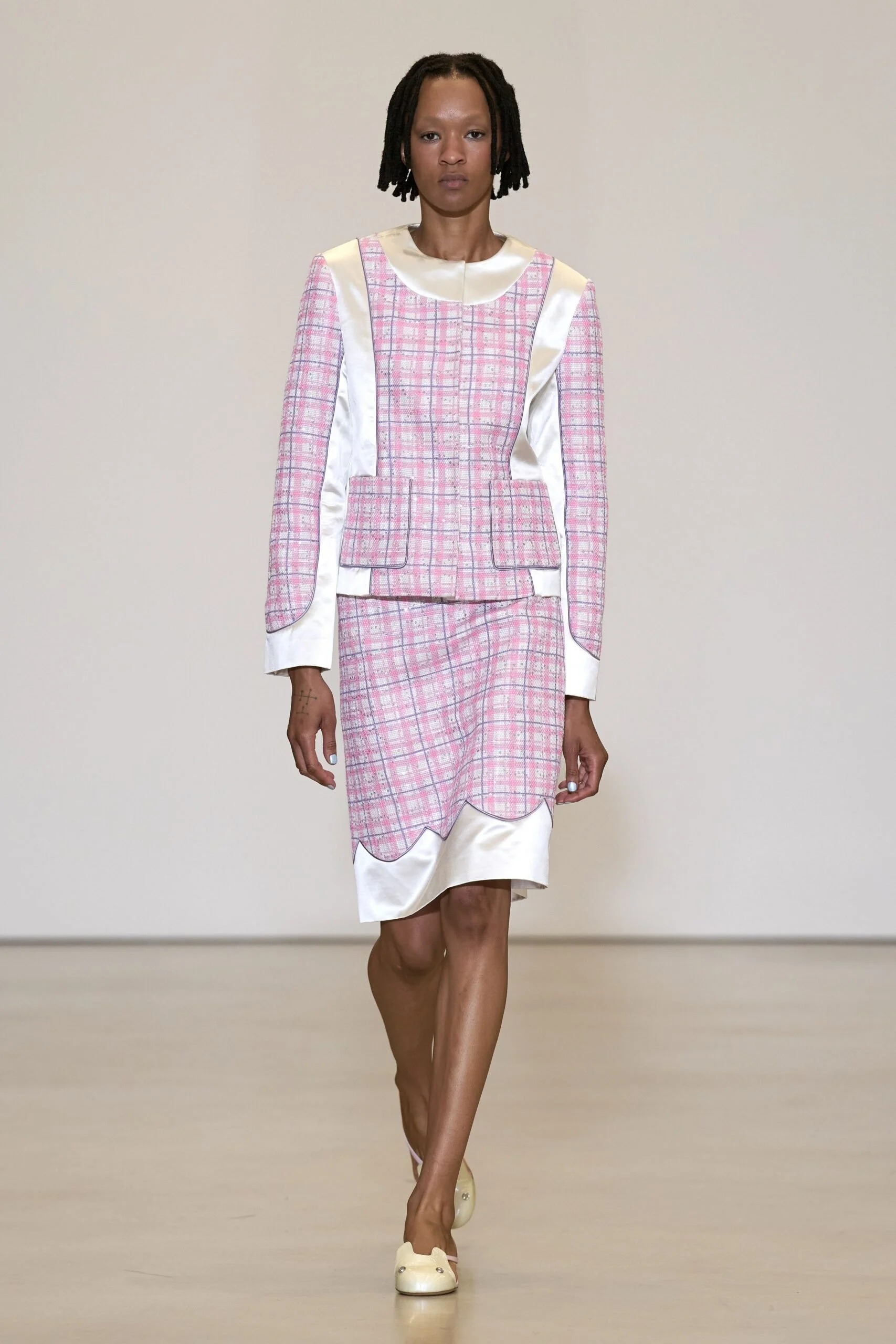 sandy-liang-spring-2027-ready-to-wear-look-28-scaled.jpg