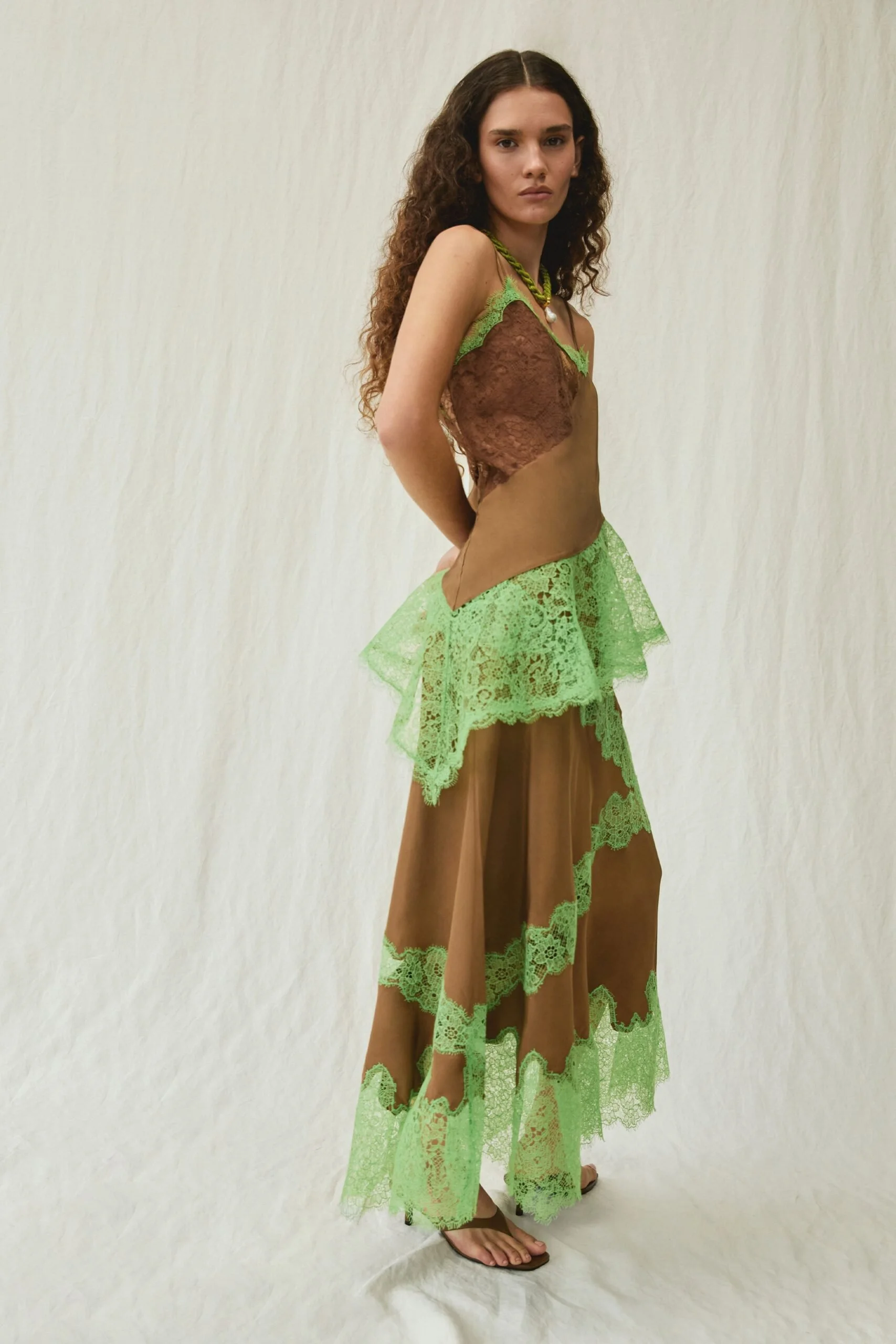 tanya-taylor-spring-2027-ready-to-wear-look-02-scaled.jpg