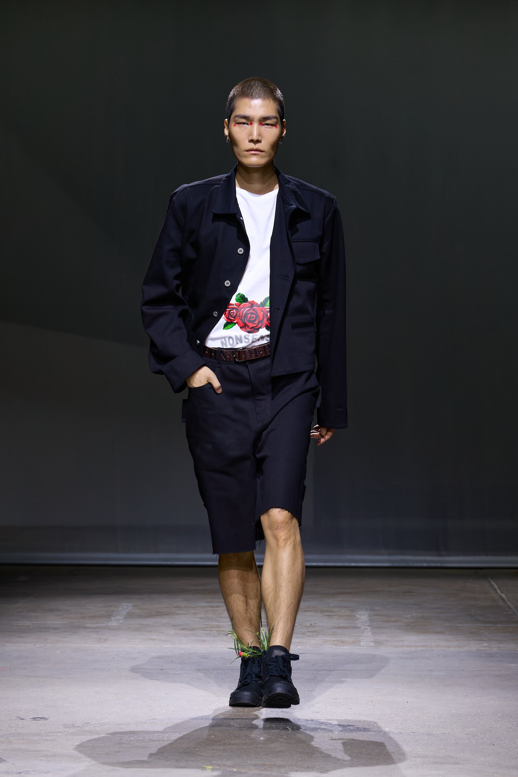 KseniaSchnaider_LFW_RUNWAY_LEO-CORFU_-6.jpg