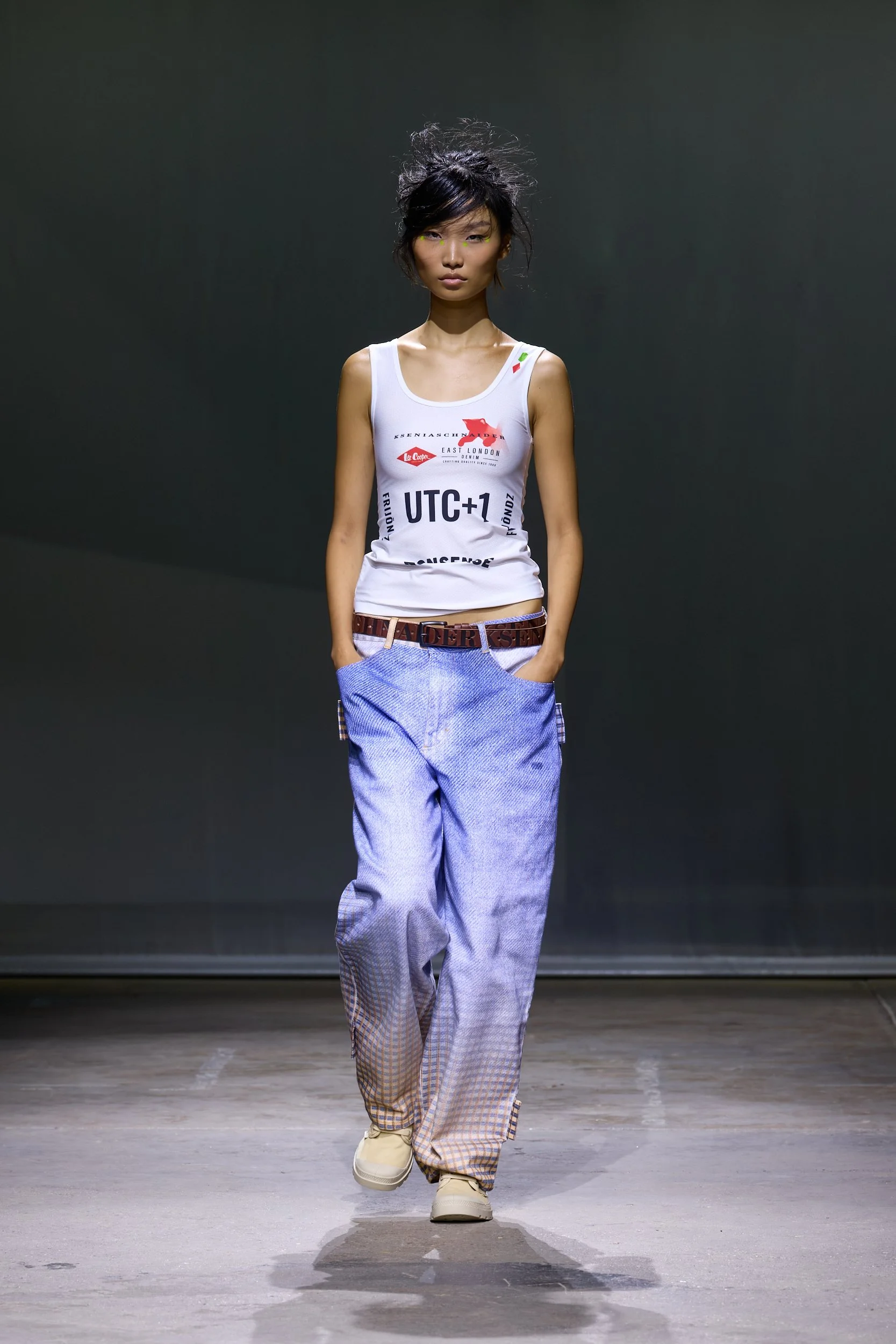 KseniaSchnaider_LFW_RUNWAY_LEO-CORFU_-14.jpg