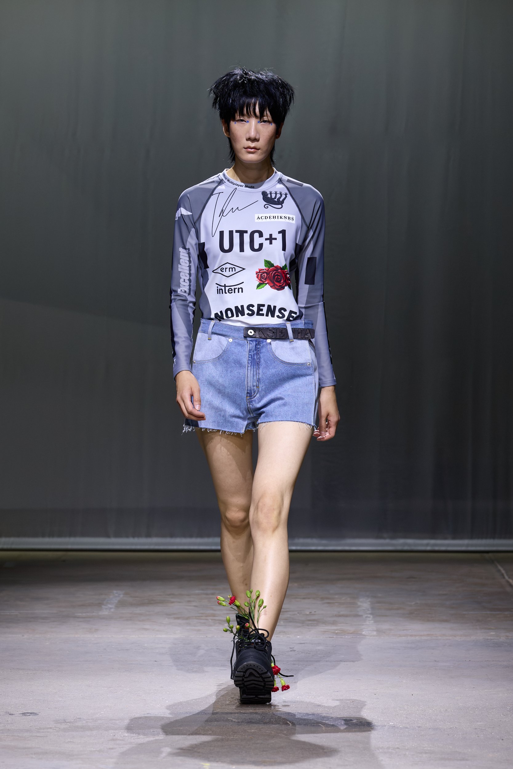 KseniaSchnaider_LFW_RUNWAY_LEO-CORFU_-19.jpg