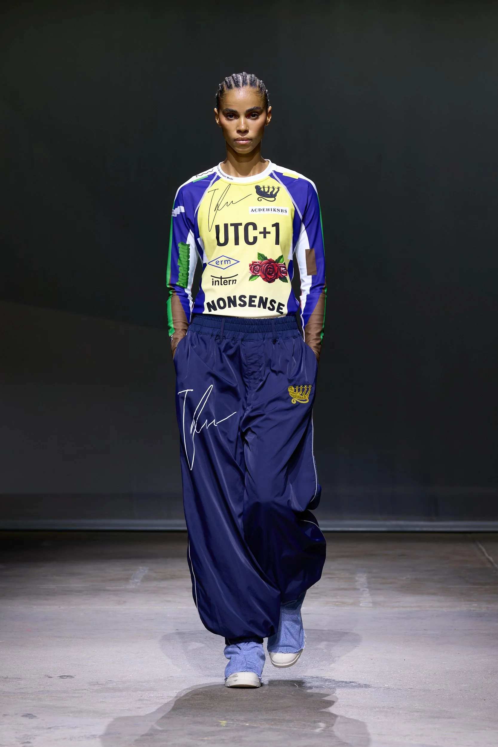 KseniaSchnaider_LFW_RUNWAY_LEO-CORFU_-22.jpg