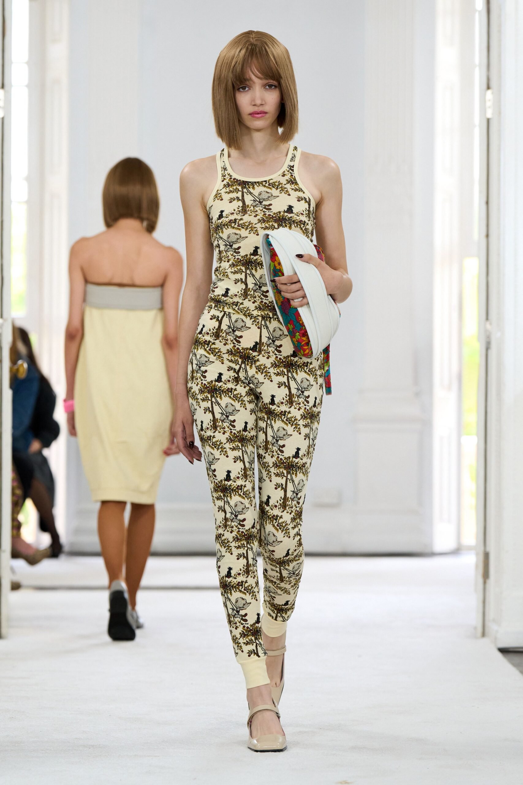 ashley-williams-spring-2027-ready-to-wear-look-26-scaled.jpg