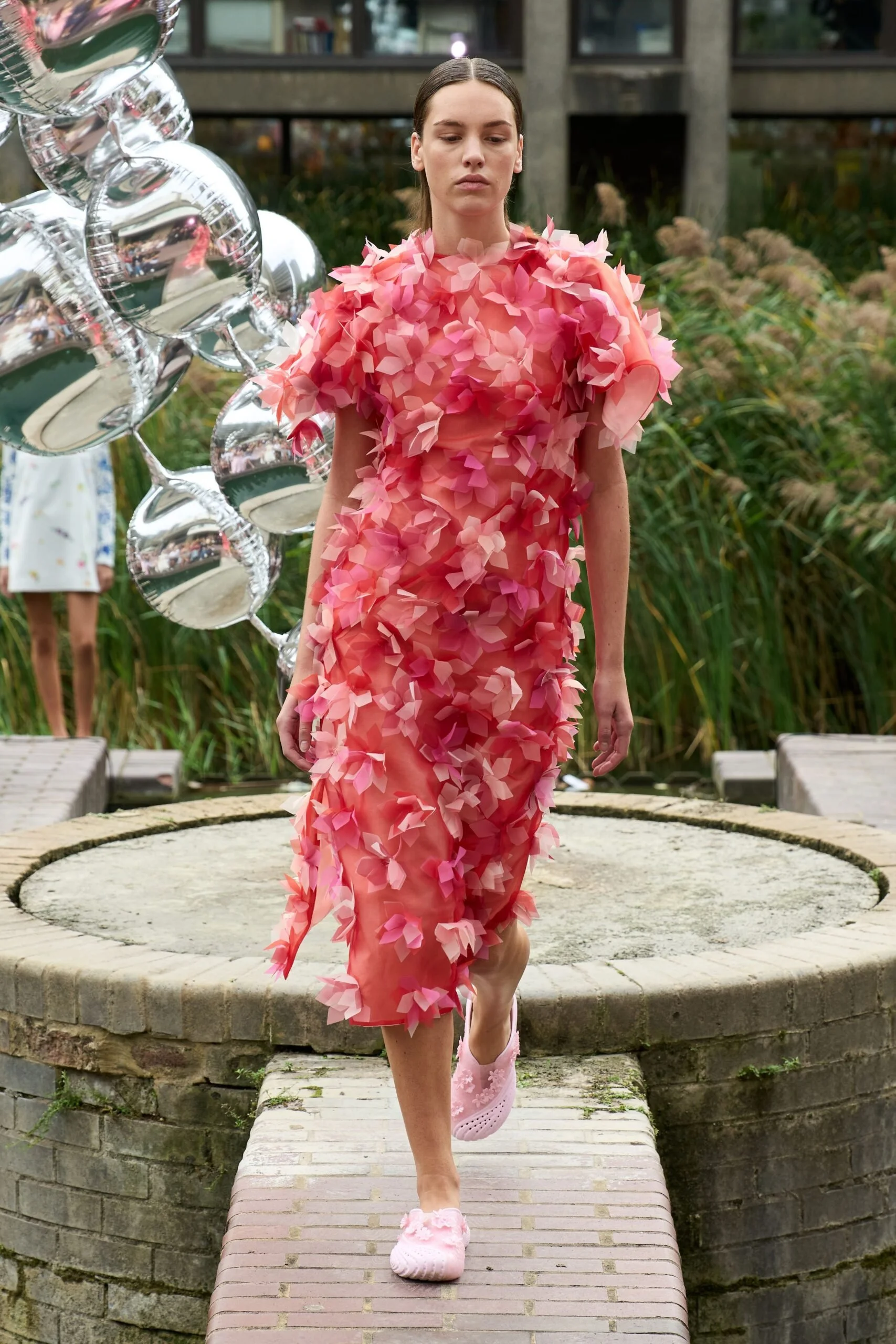 susan-fang-spring-2027-ready-to-wear-look-21-scaled.jpg
