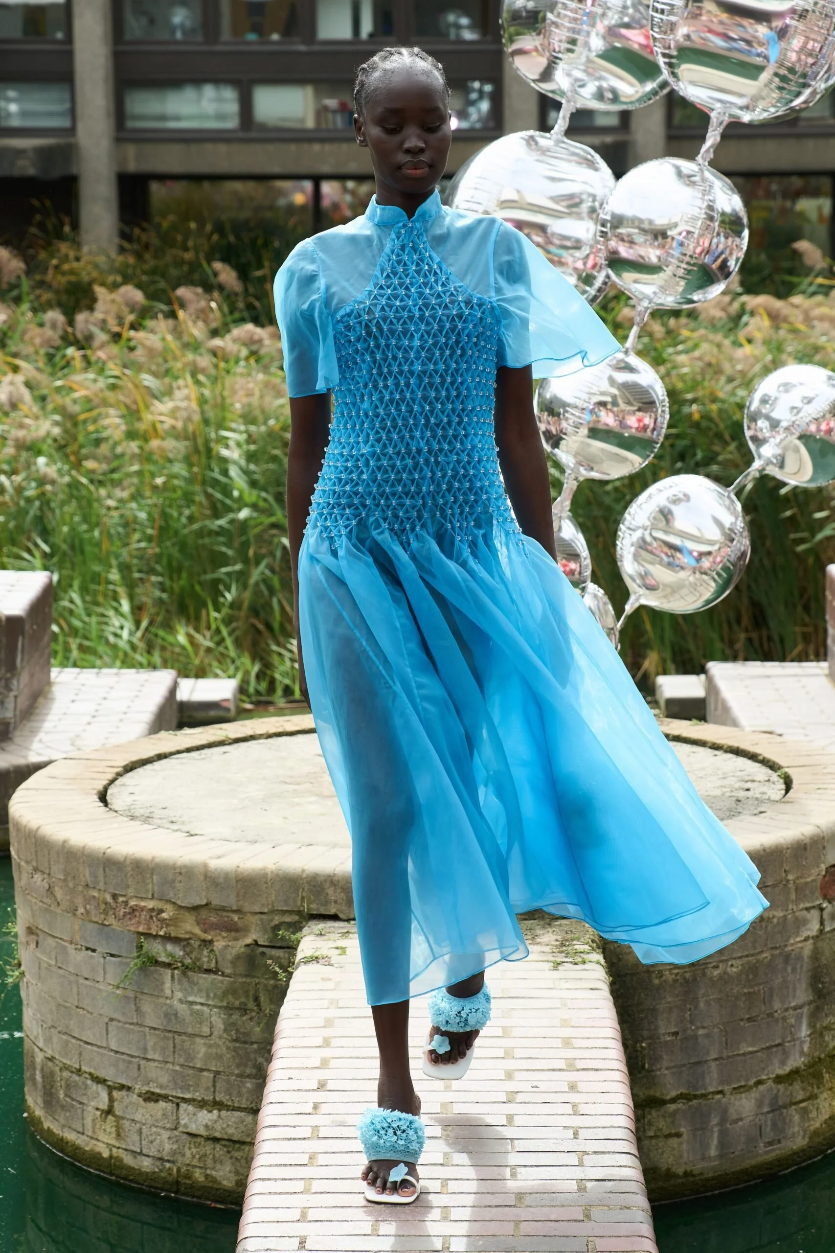 susan-fang-spring-2027-ready-to-wear-look-07-scaled.jpg