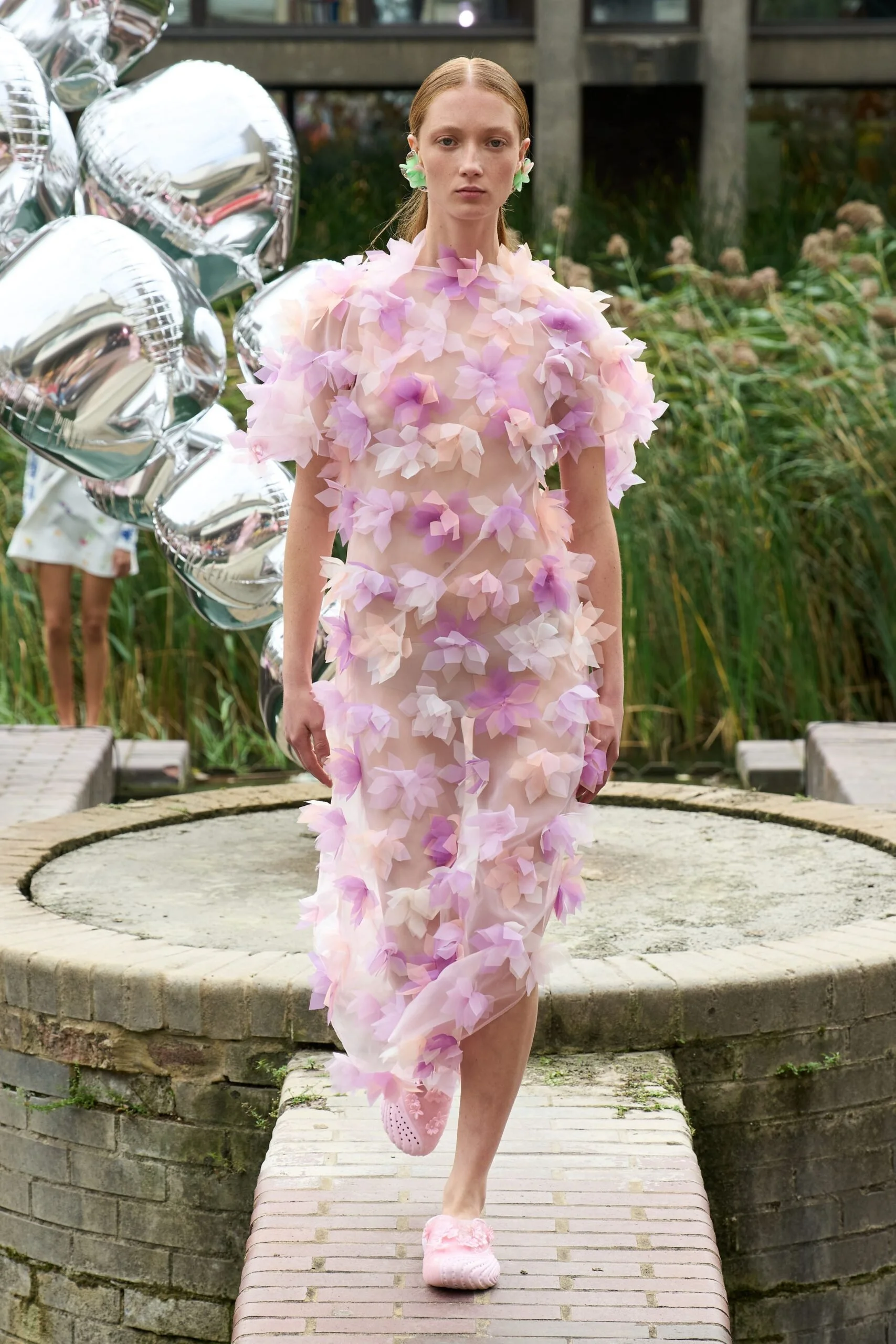 susan-fang-spring-2027-ready-to-wear-look-19-scaled.jpg