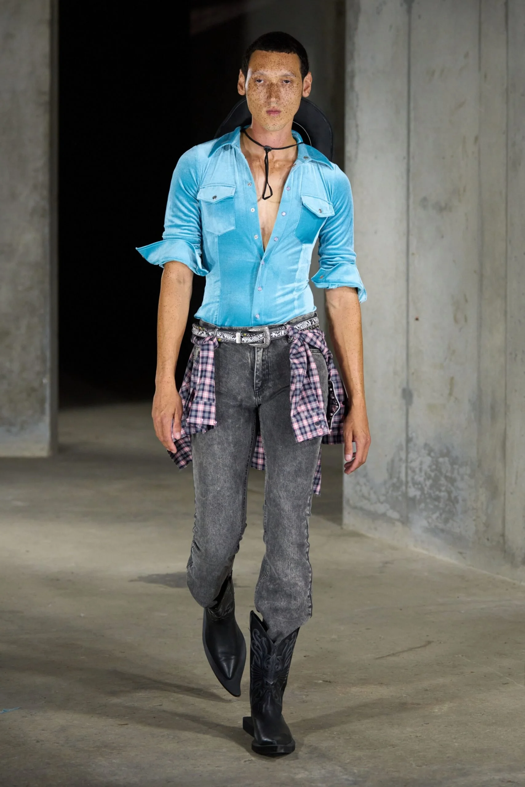 natasha-zinko-spring-2027-ready-to-wear-look-03-scaled.jpg