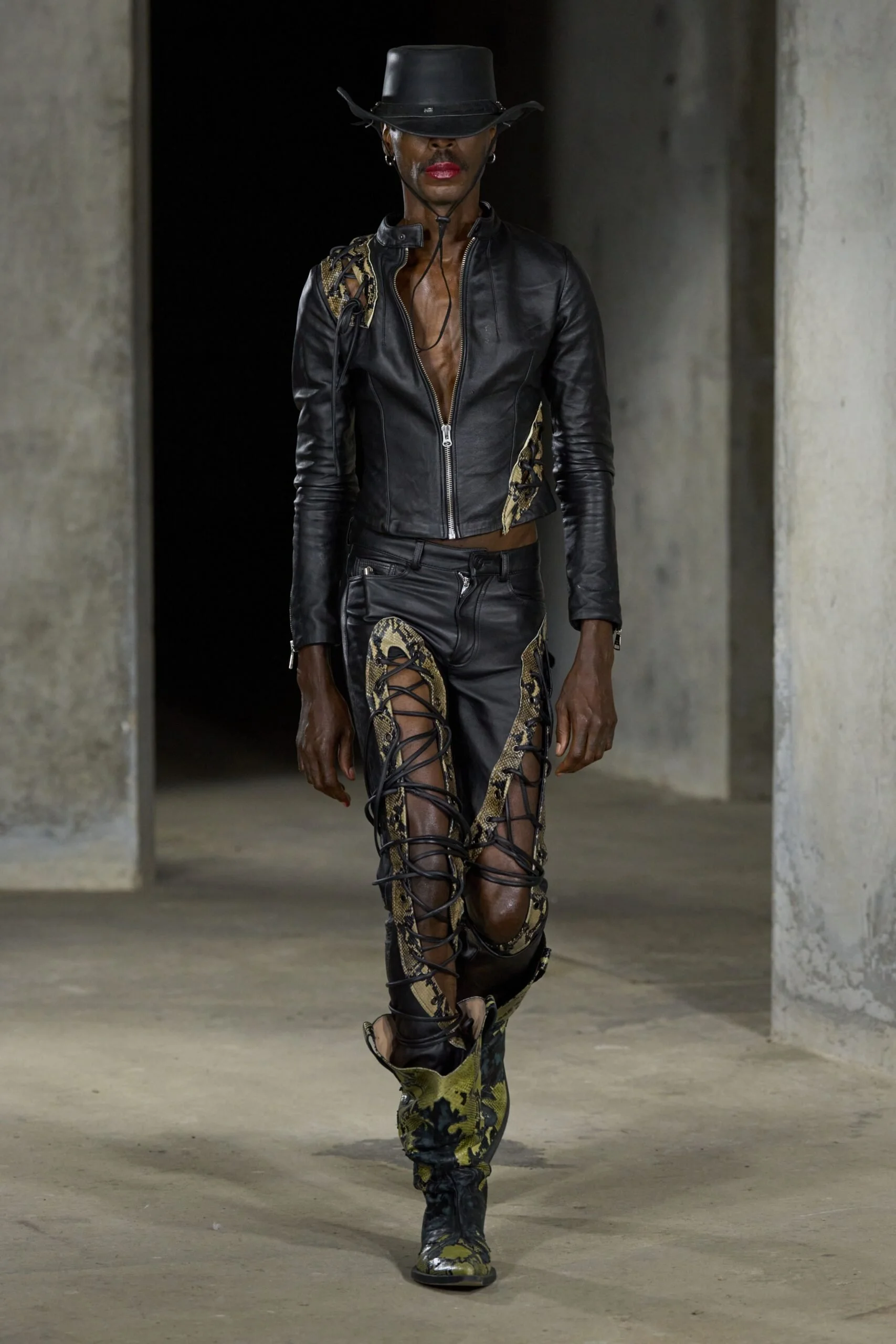 natasha-zinko-spring-2027-ready-to-wear-look-04-scaled.jpg