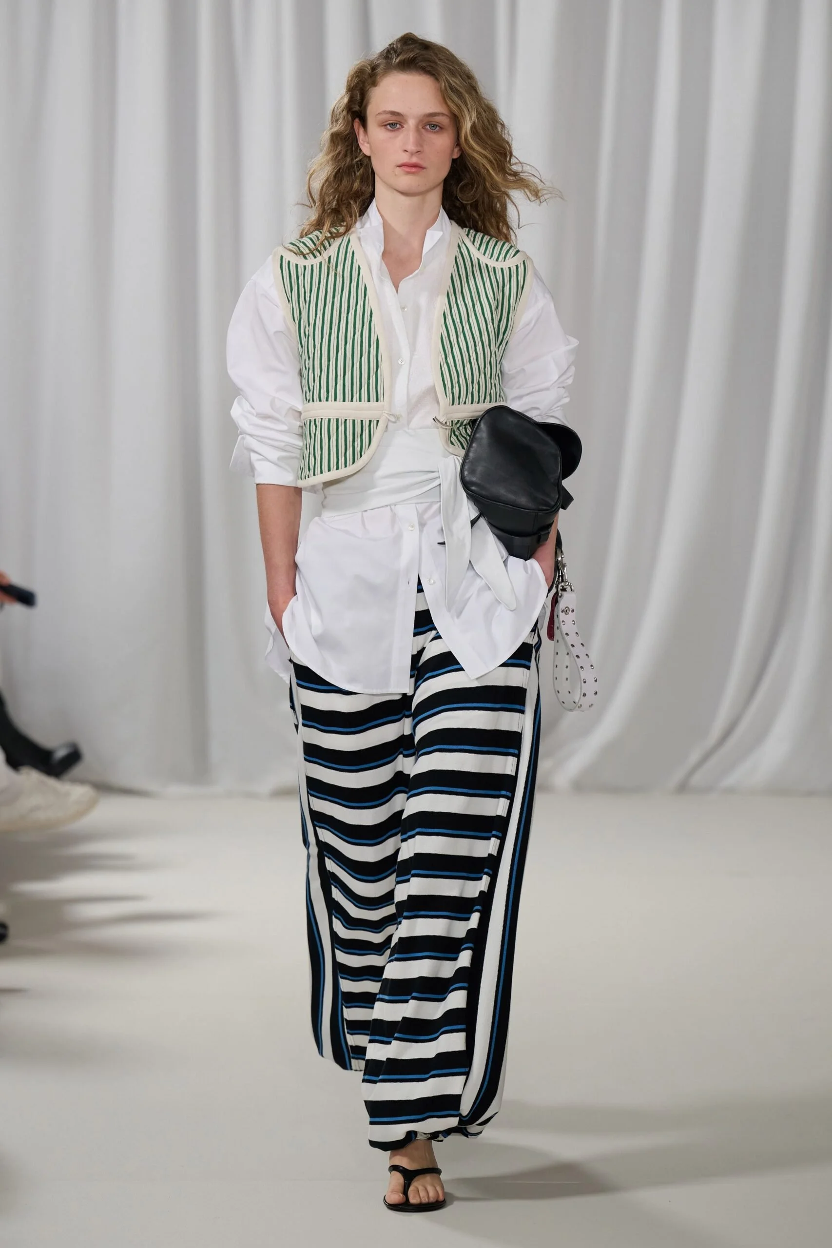 talia-byre-spring-2027-ready-to-wear-look-17-scaled.jpg