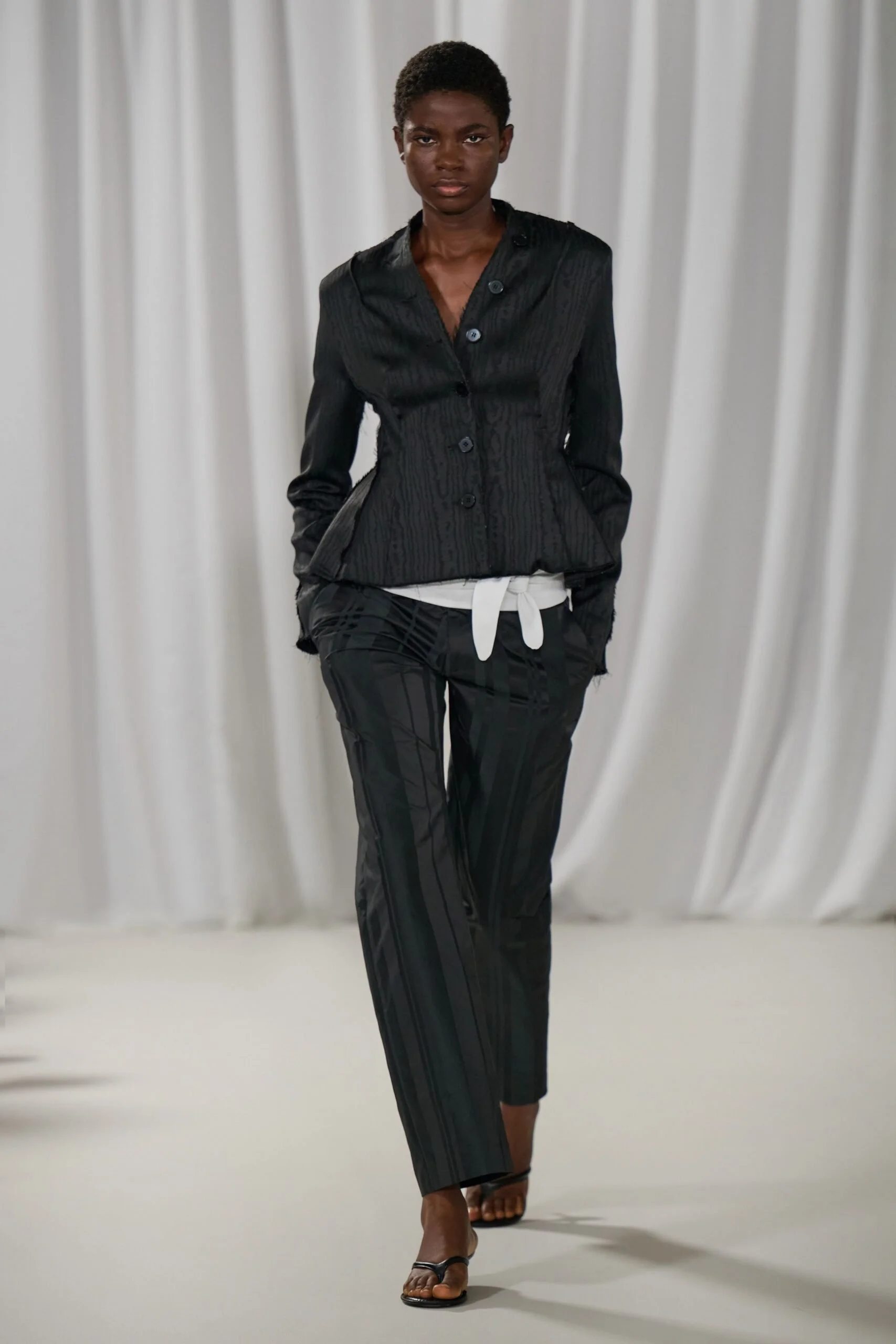 talia-byre-spring-2027-ready-to-wear-look-24-scaled.jpg