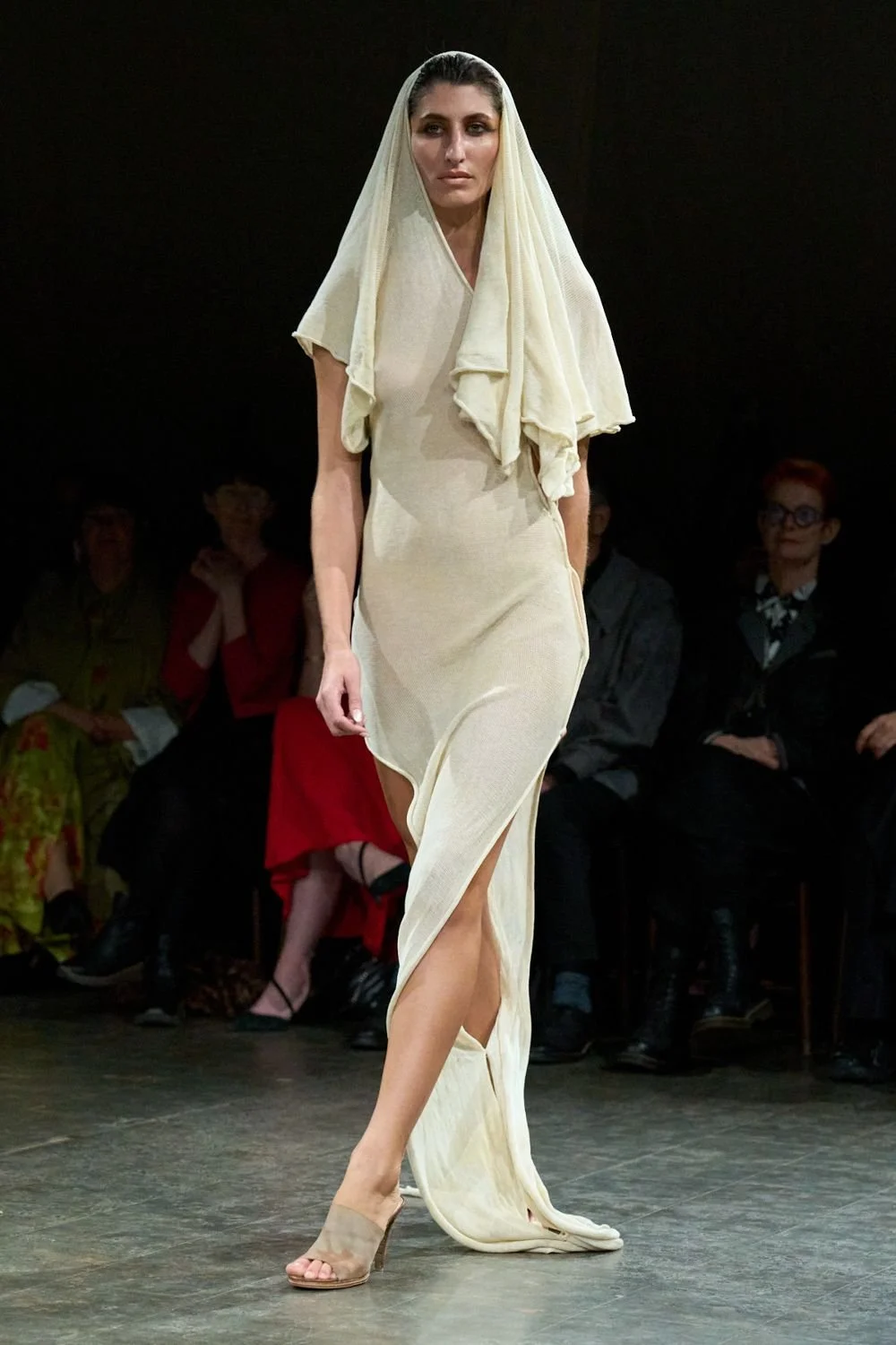 paolo-carzana-spring-2027-ready-to-wear-look-03.jpg