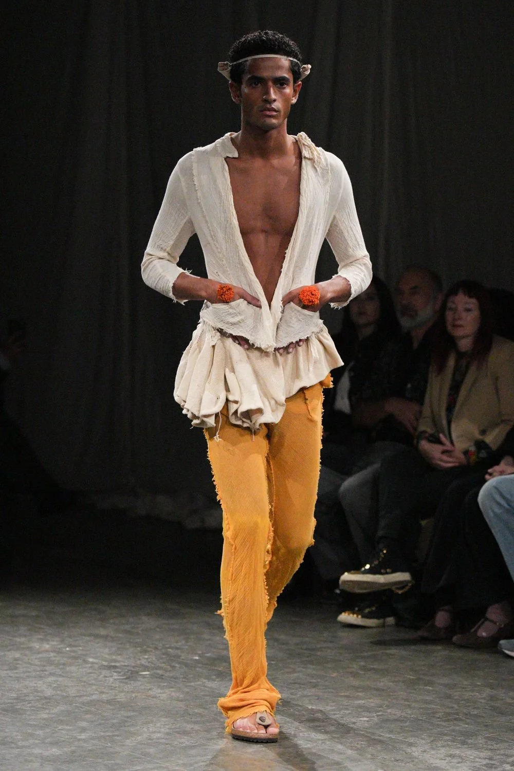 paolo-carzana-spring-2027-ready-to-wear-look-04.jpg