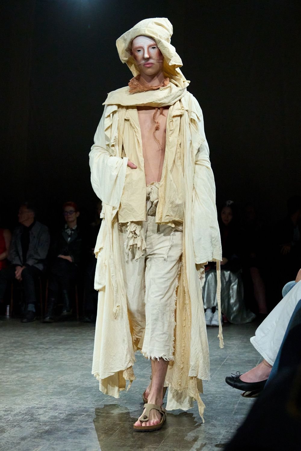 paolo-carzana-spring-2027-ready-to-wear-look-05.jpg