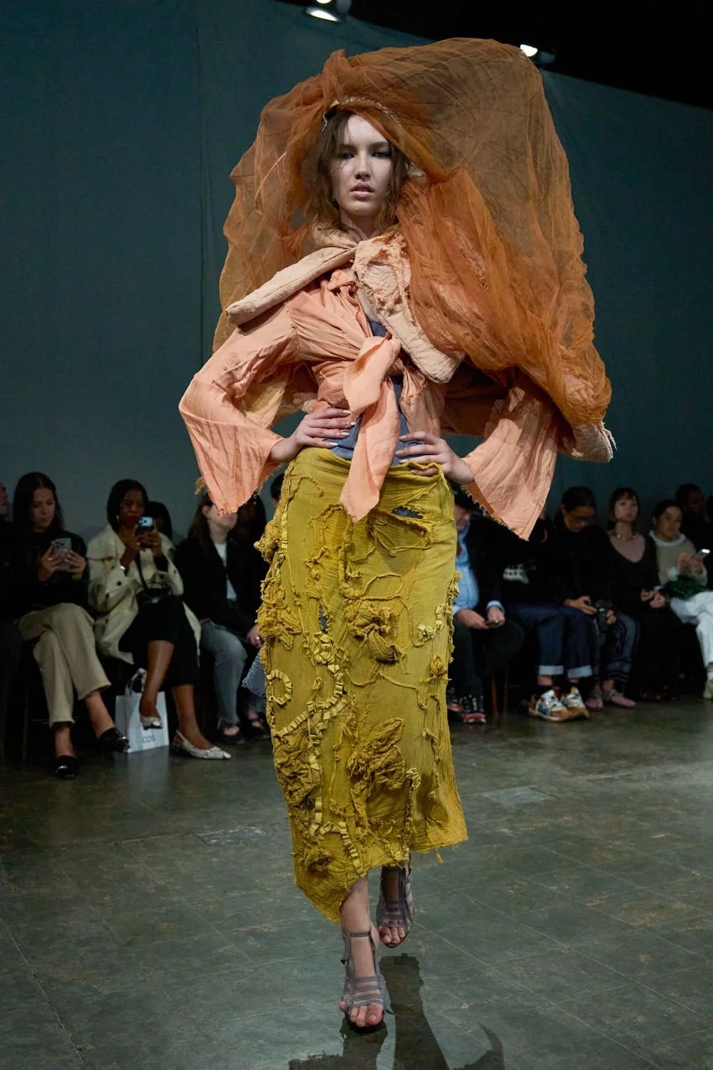 paolo-carzana-spring-2027-ready-to-wear-look-25.jpg