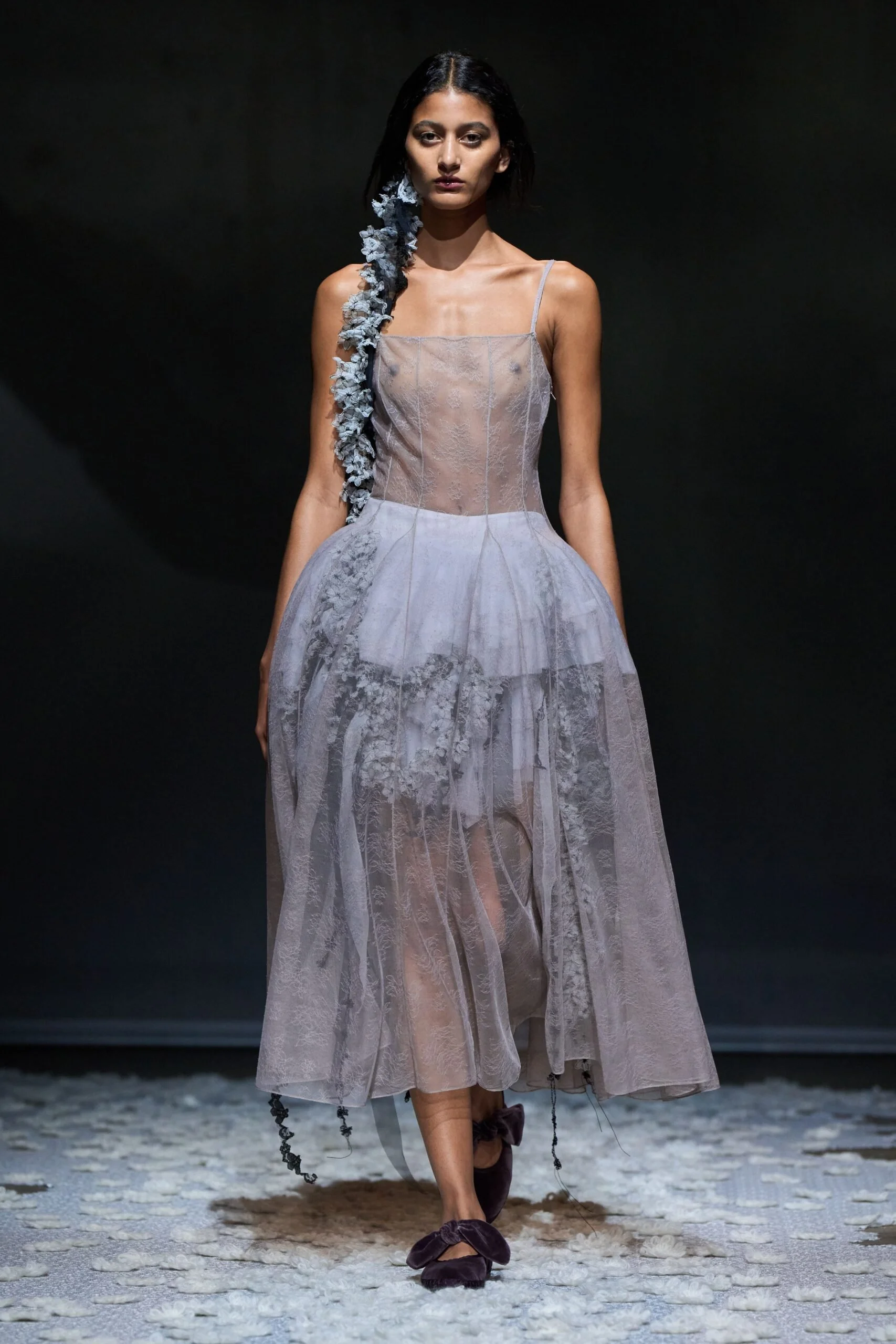 pauline-dujancourt-spring-2027-ready-to-wear-look-01-scaled.jpg