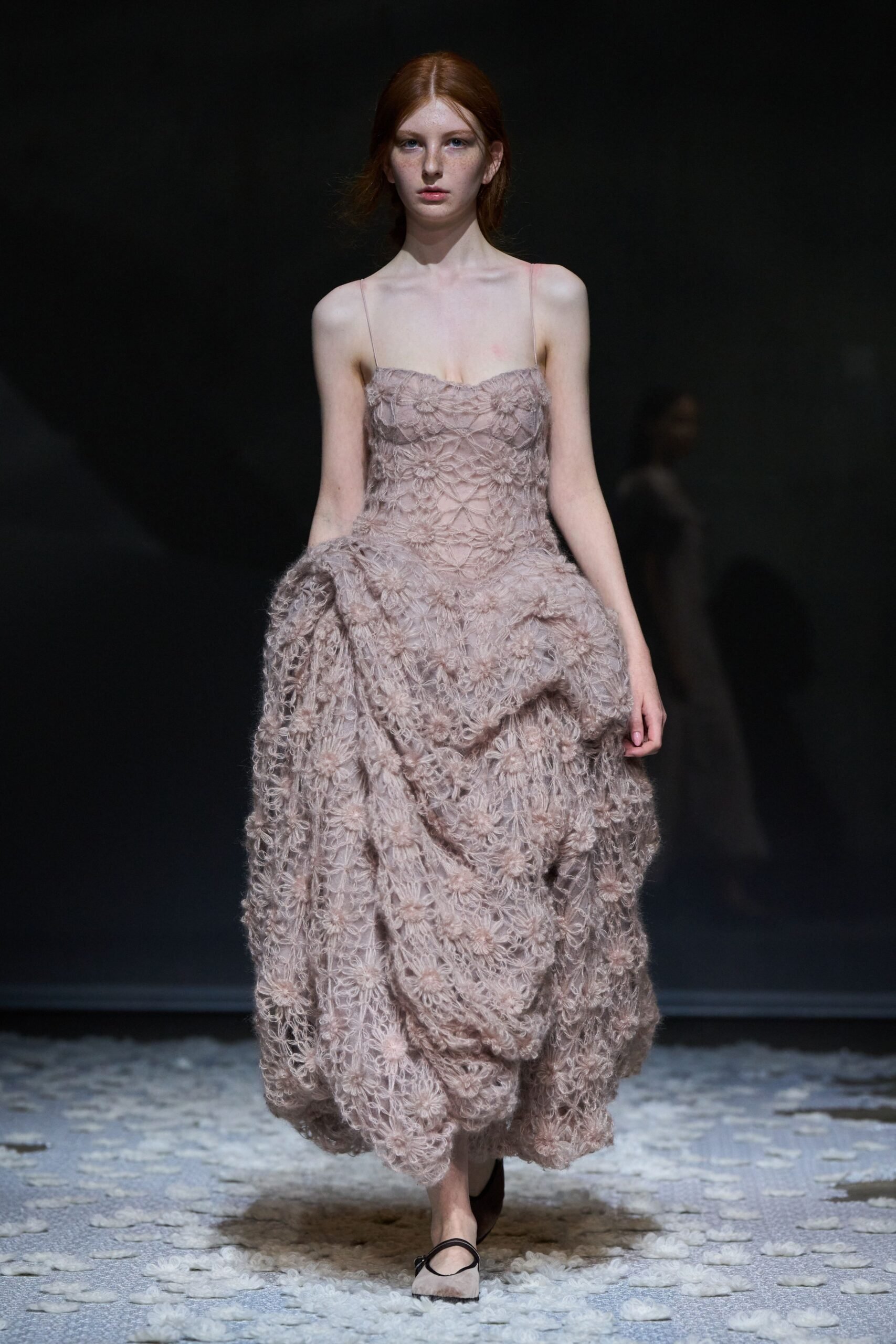 pauline-dujancourt-spring-2027-ready-to-wear-look-02-scaled.jpg