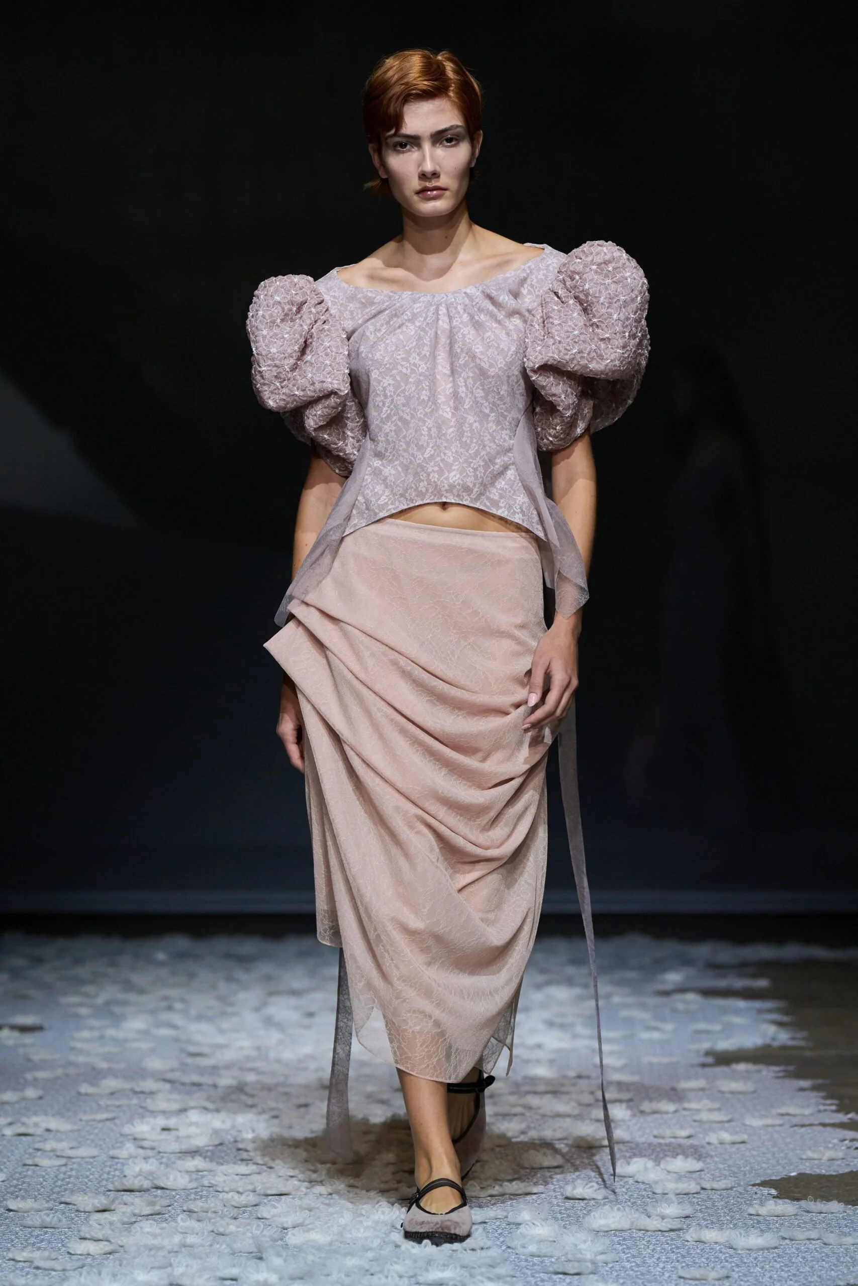 pauline-dujancourt-spring-2027-ready-to-wear-look-04-scaled.jpg