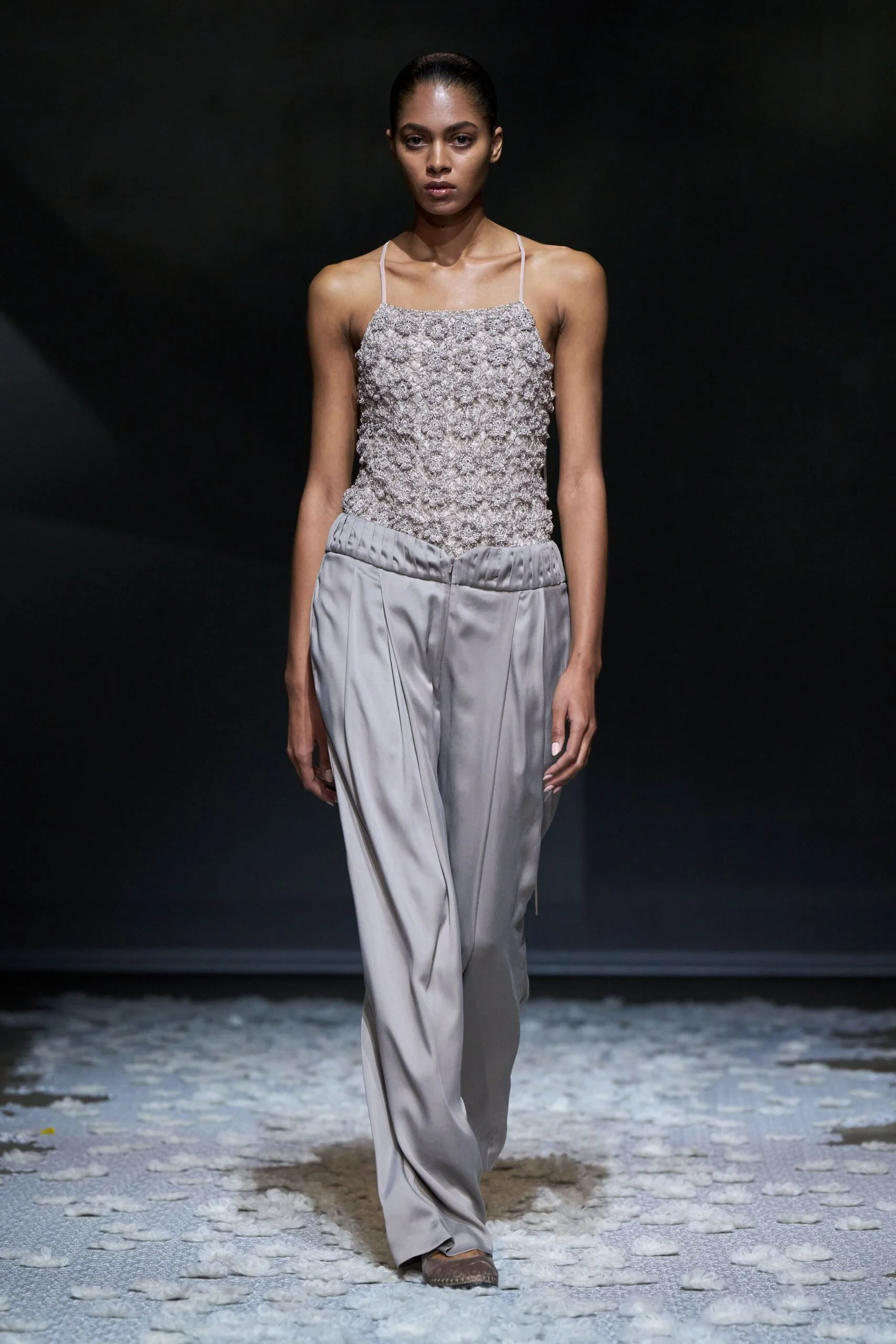pauline-dujancourt-spring-2027-ready-to-wear-look-06-scaled.jpg