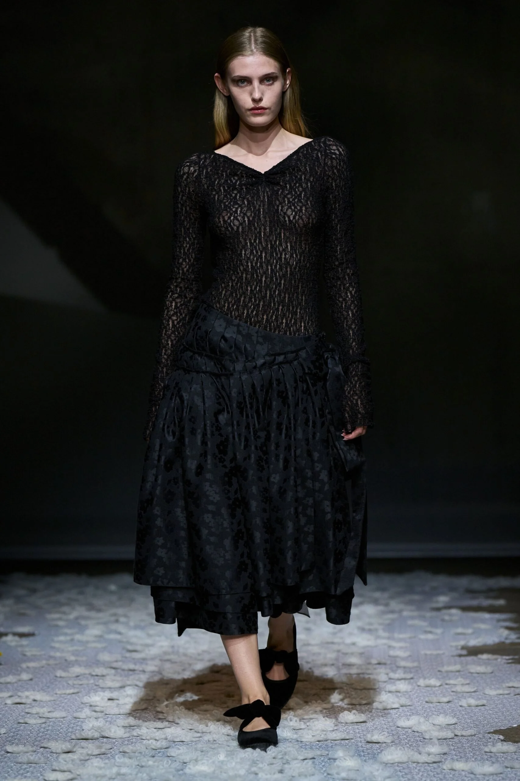 pauline-dujancourt-spring-2027-ready-to-wear-look-10-scaled.jpg