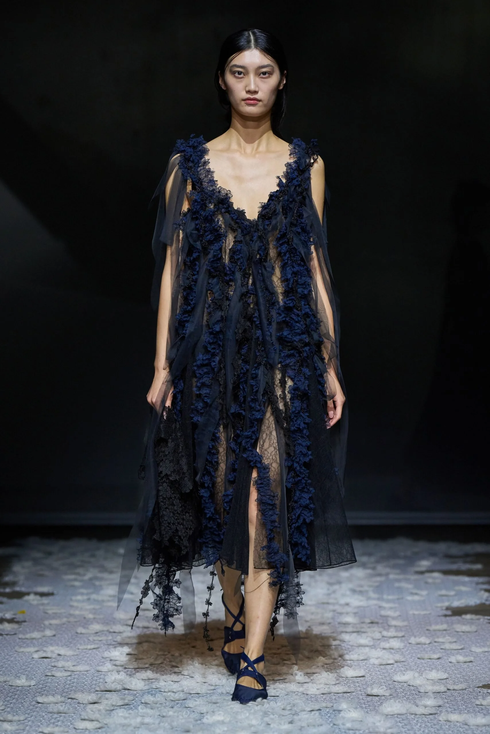 pauline-dujancourt-spring-2027-ready-to-wear-look-15-scaled.jpg